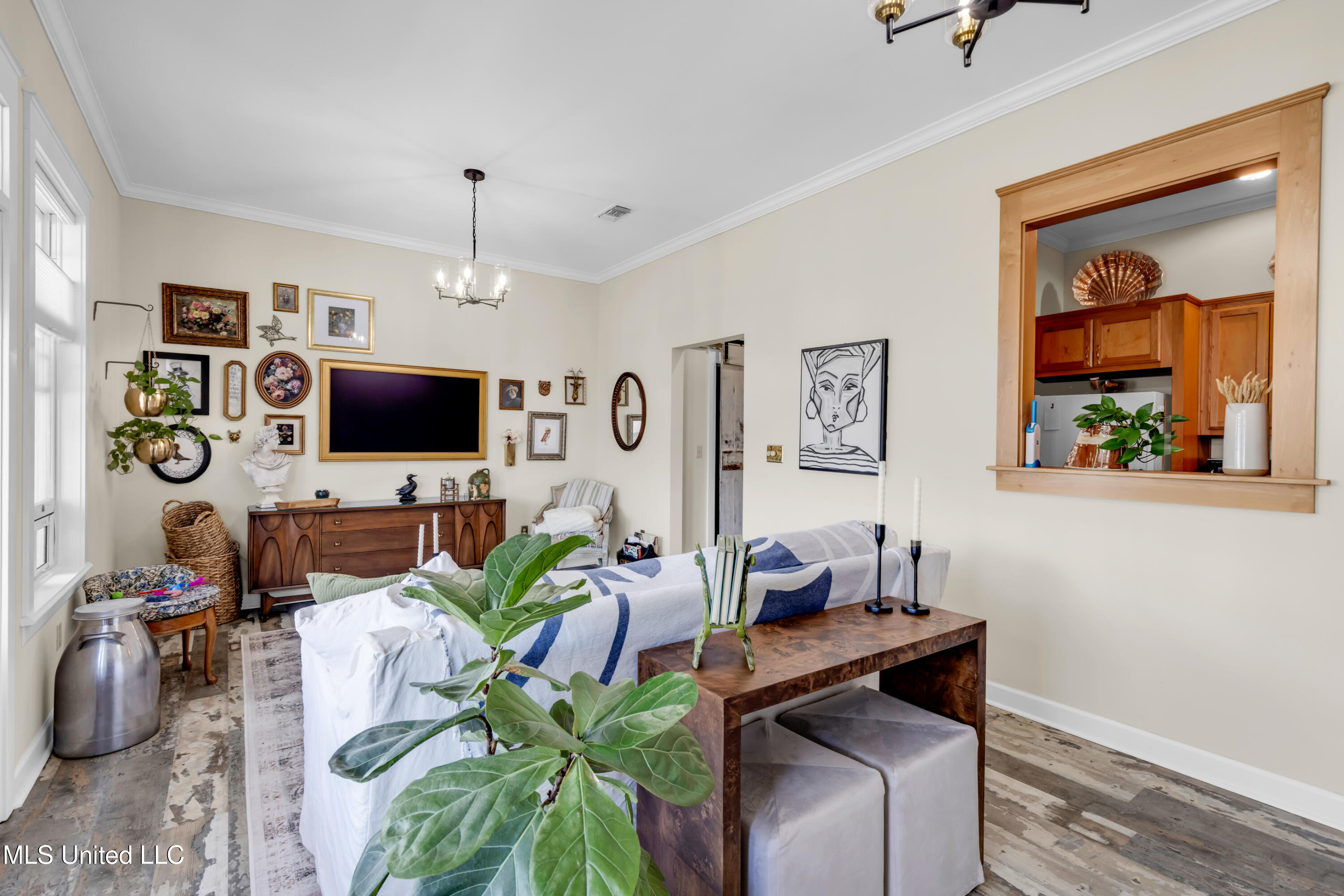 1304-06 Government Street Property Photo 31