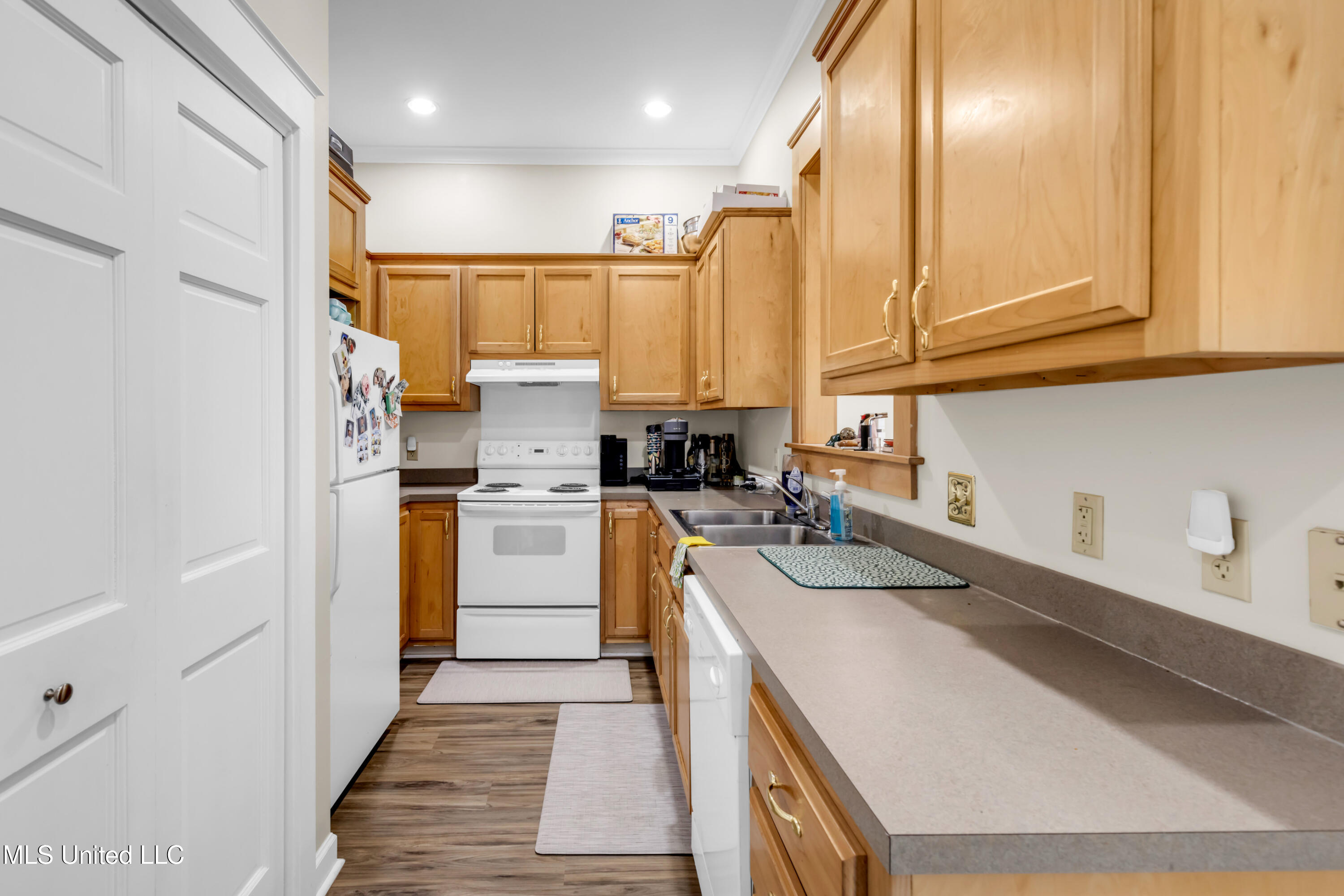 1304-06 Government Street Property Photo 62