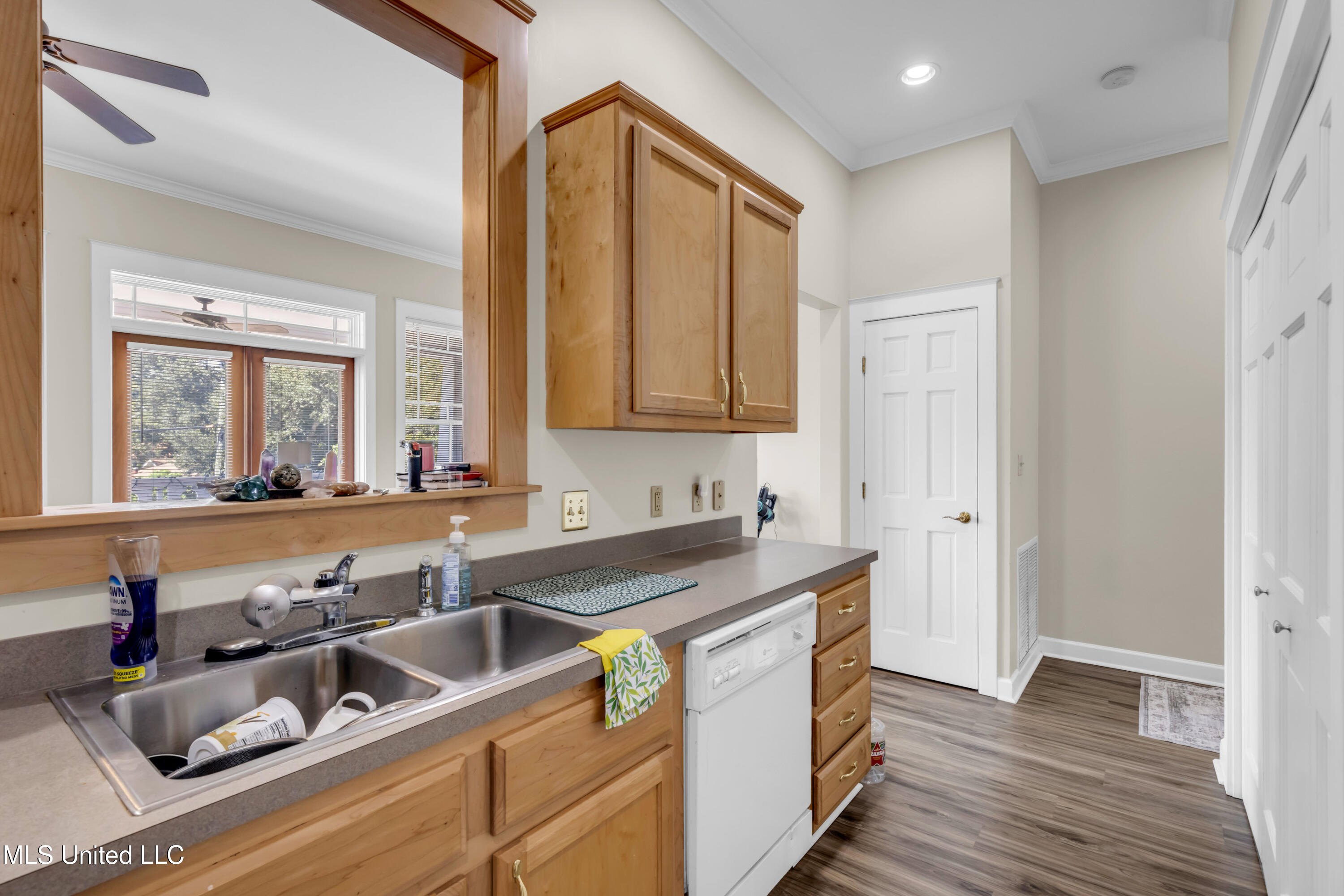 1304-06 Government Street Property Photo 64