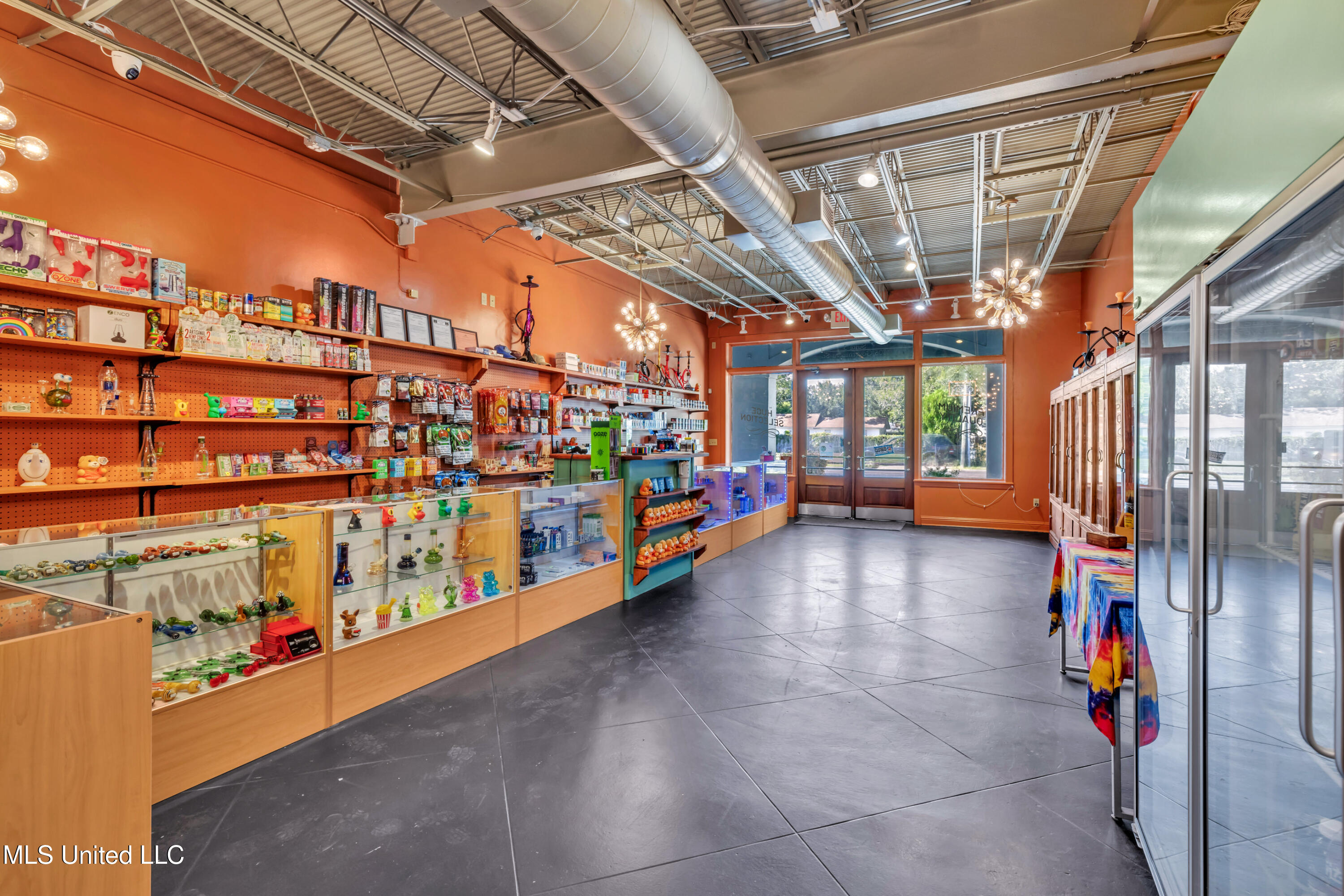 1304-06 Government Street Property Photo 75