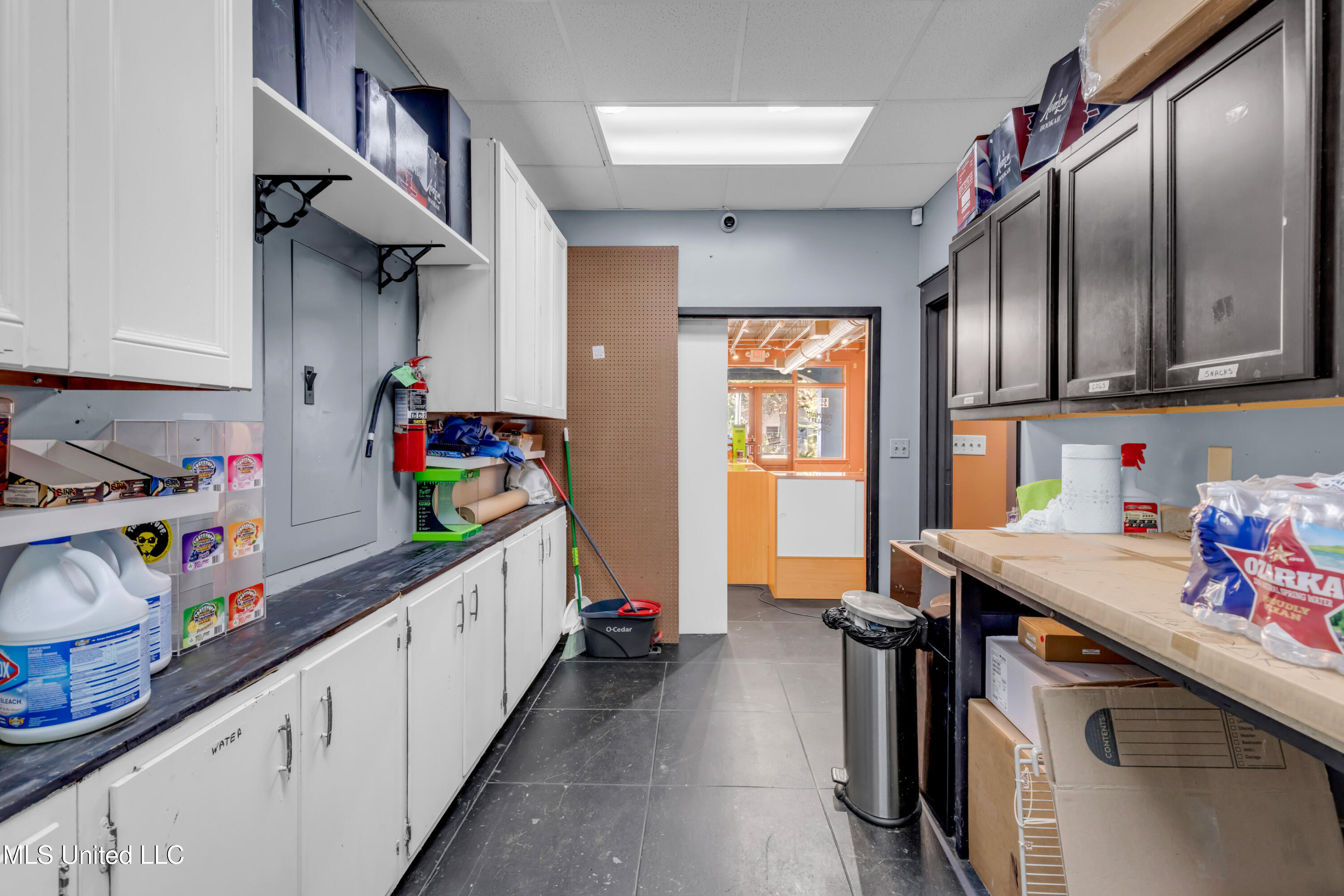 1304-06 Government Street Property Photo 78