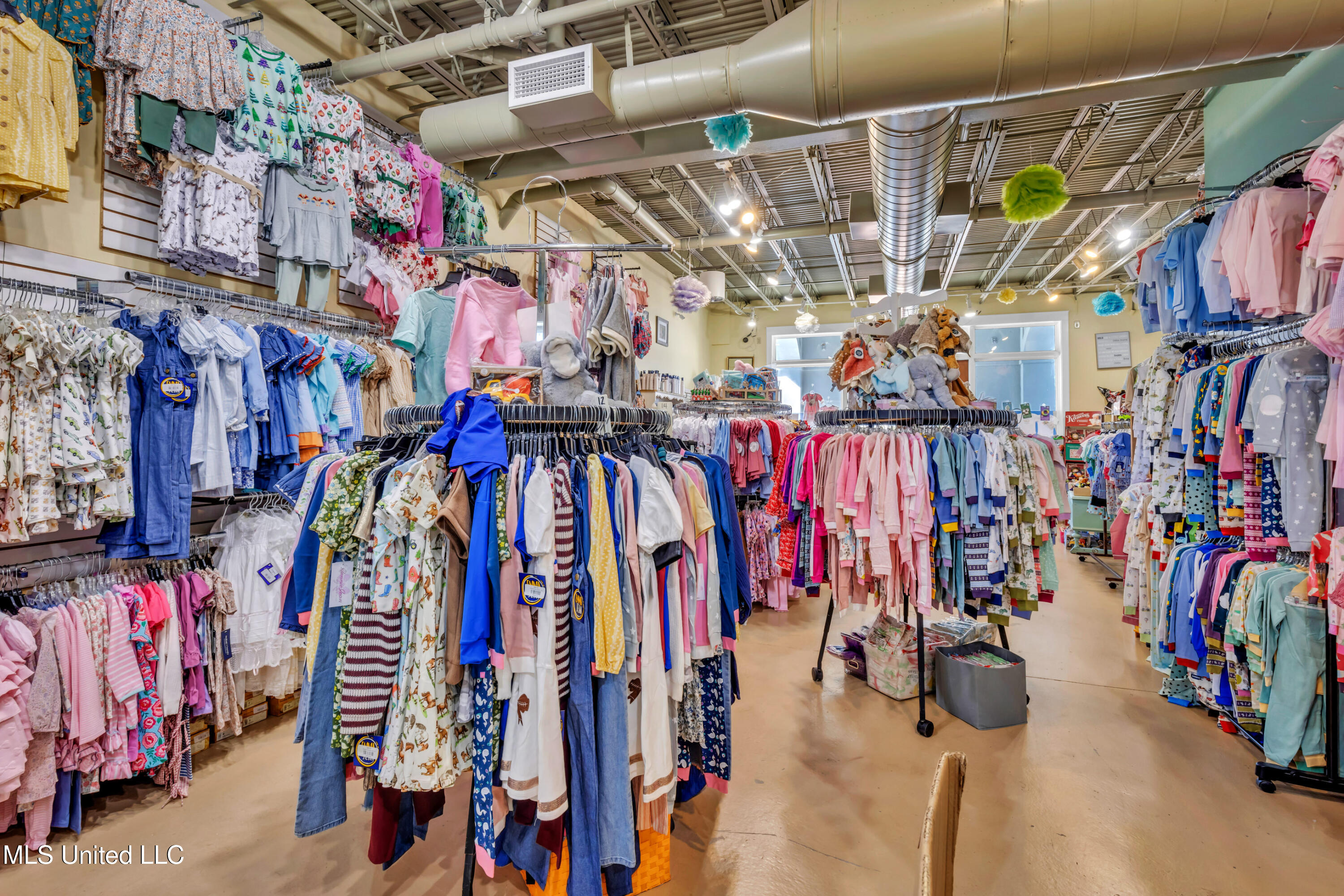 1304-06 Government Street Property Photo 86