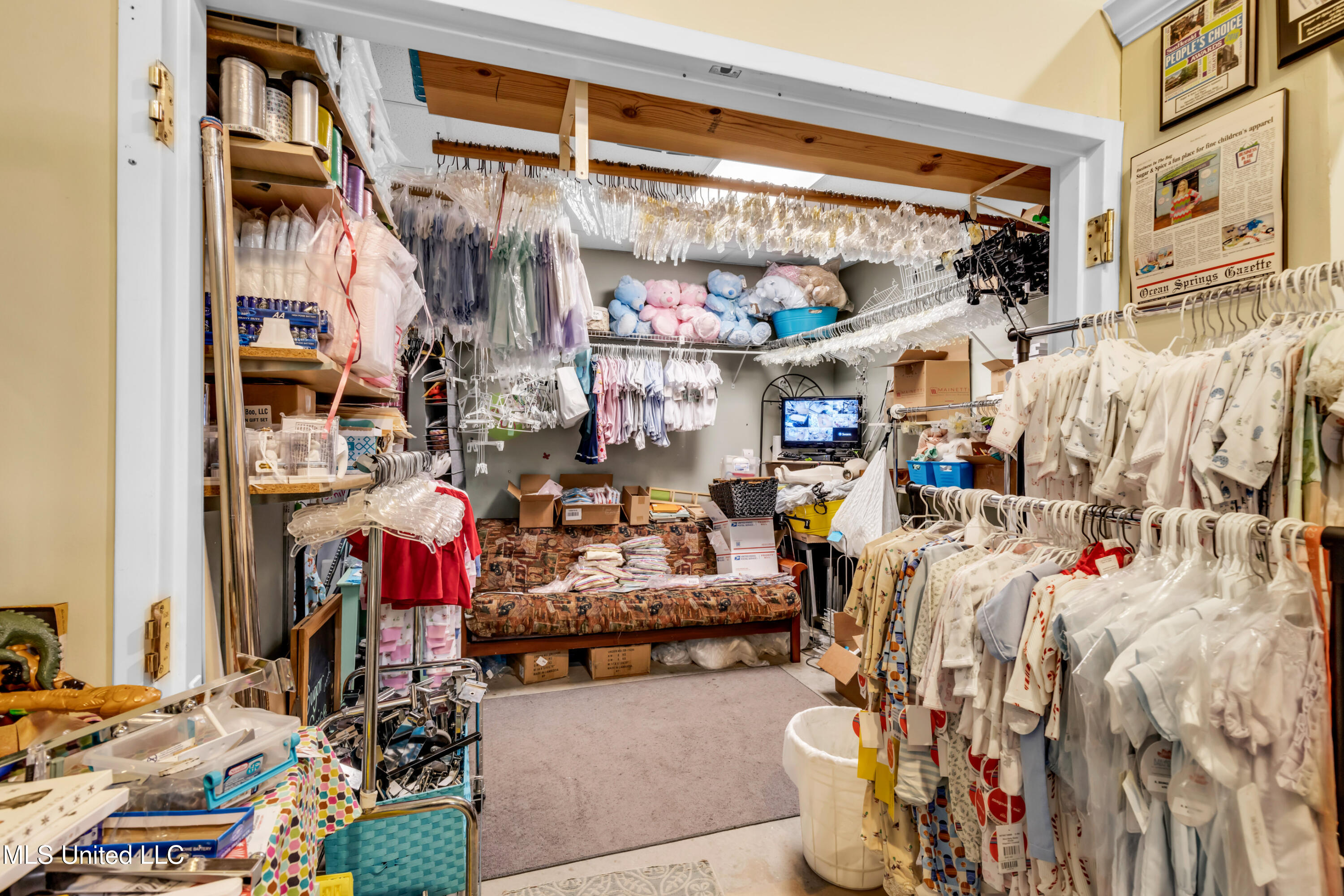 1304-06 Government Street Property Photo 88