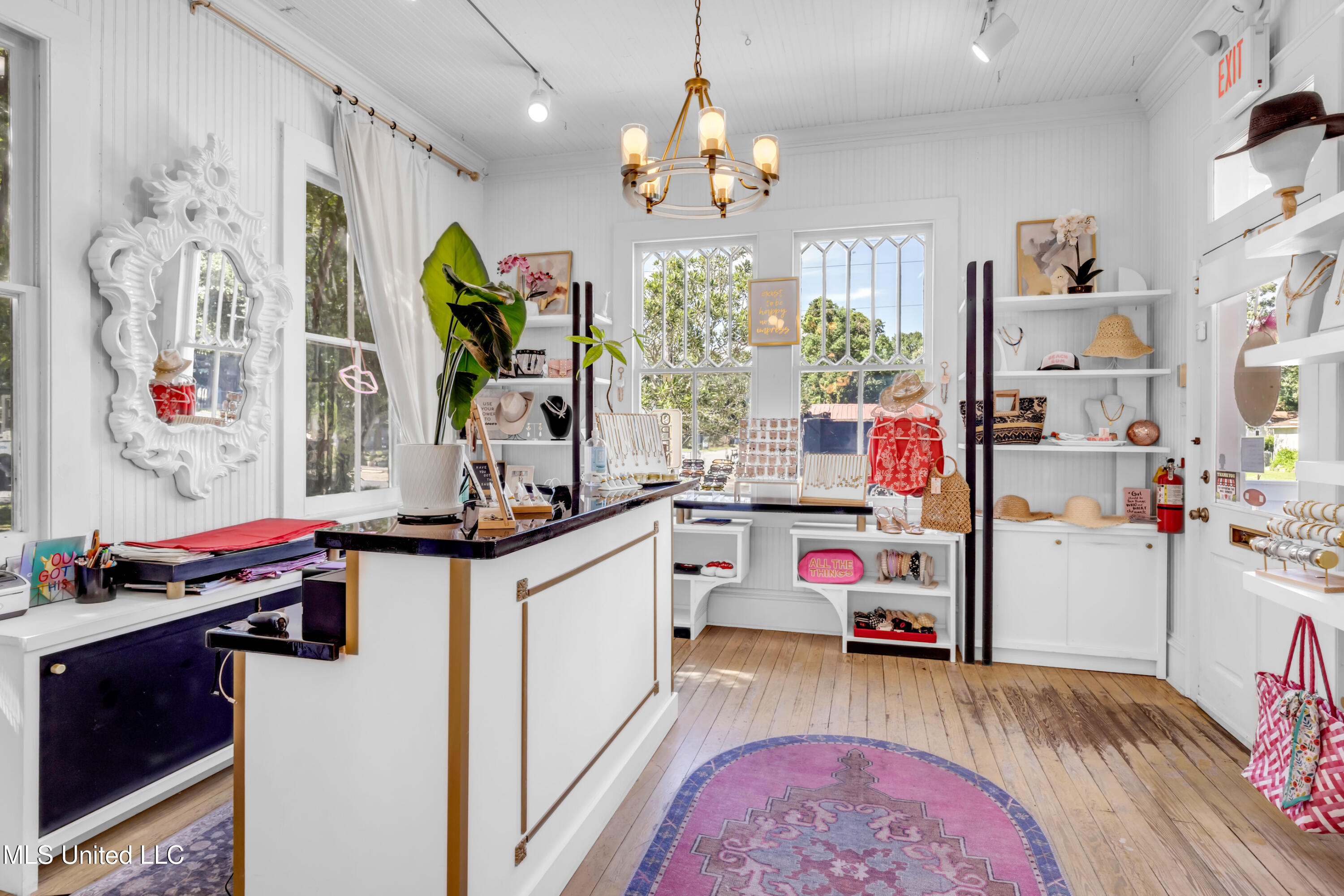 1304-06 Government Street Property Photo 95