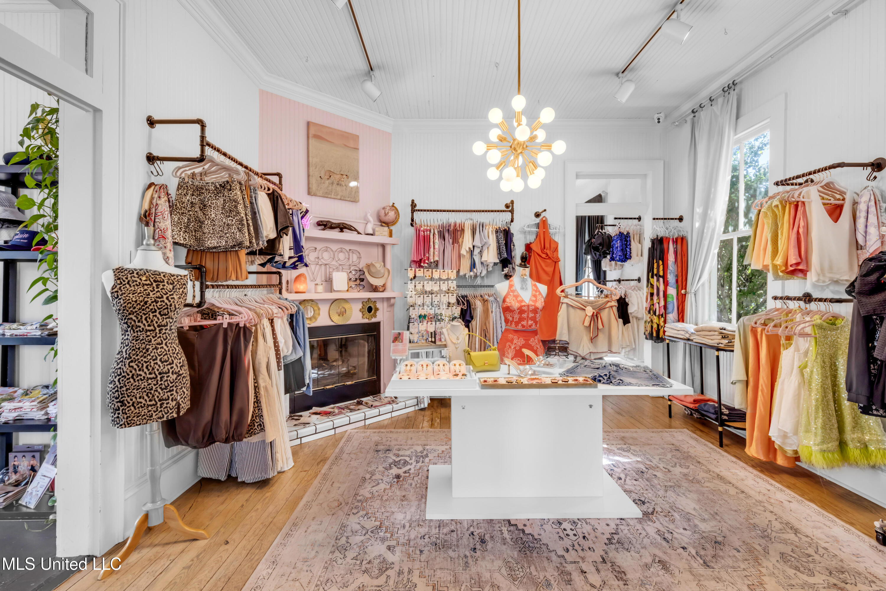 1304-06 Government Street Property Photo 97