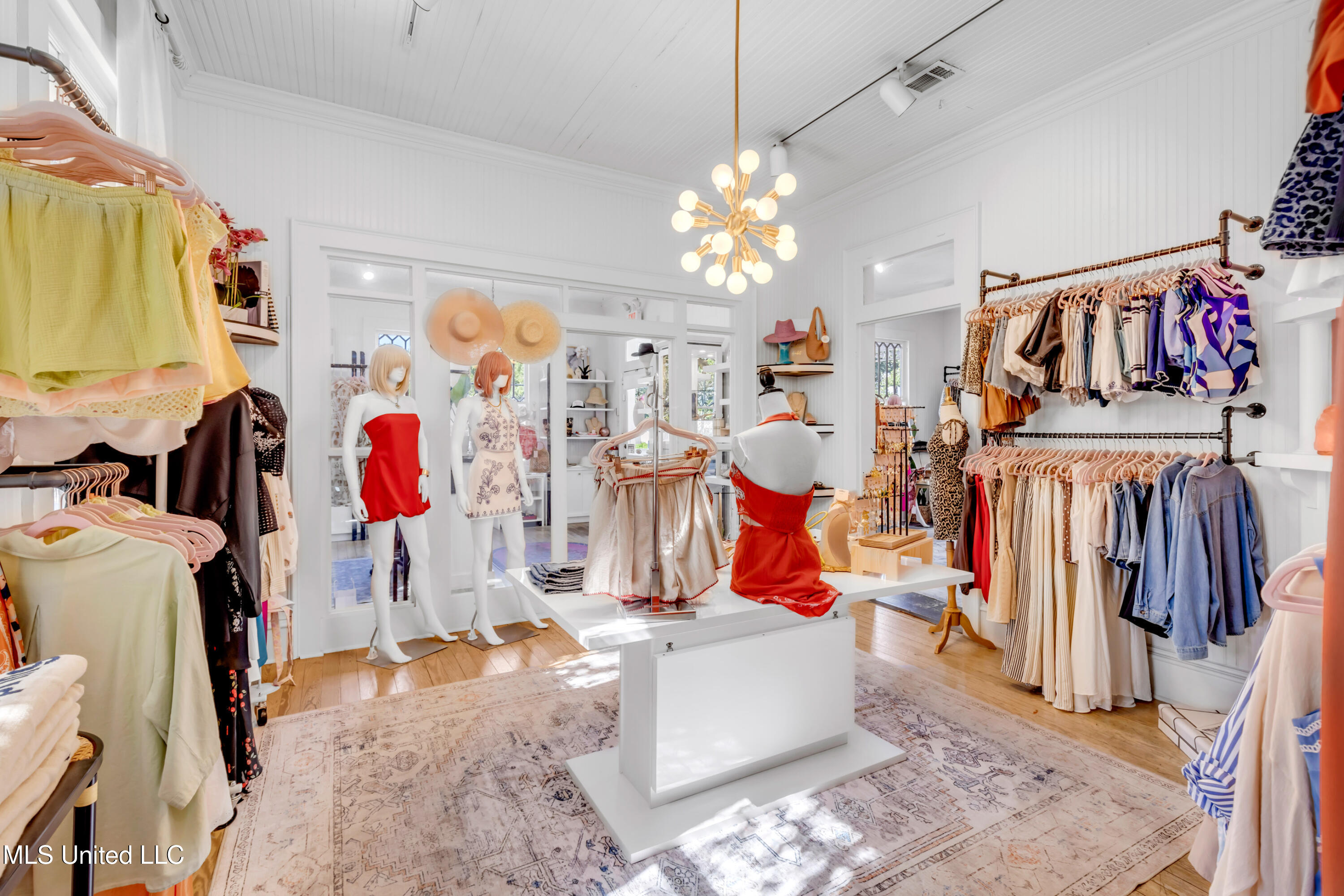 1304-06 Government Street Property Photo 98