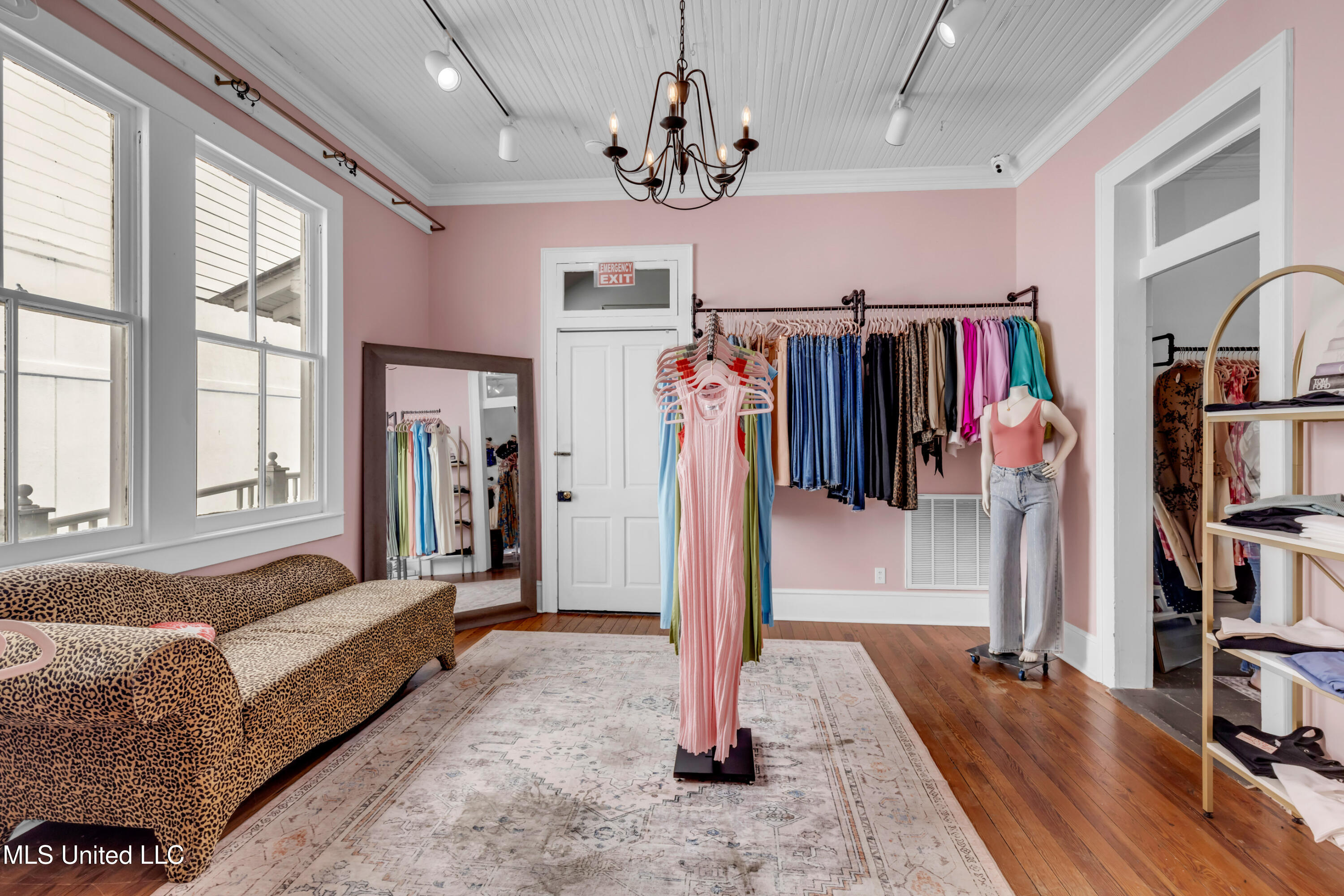 1304-06 Government Street Property Photo 105