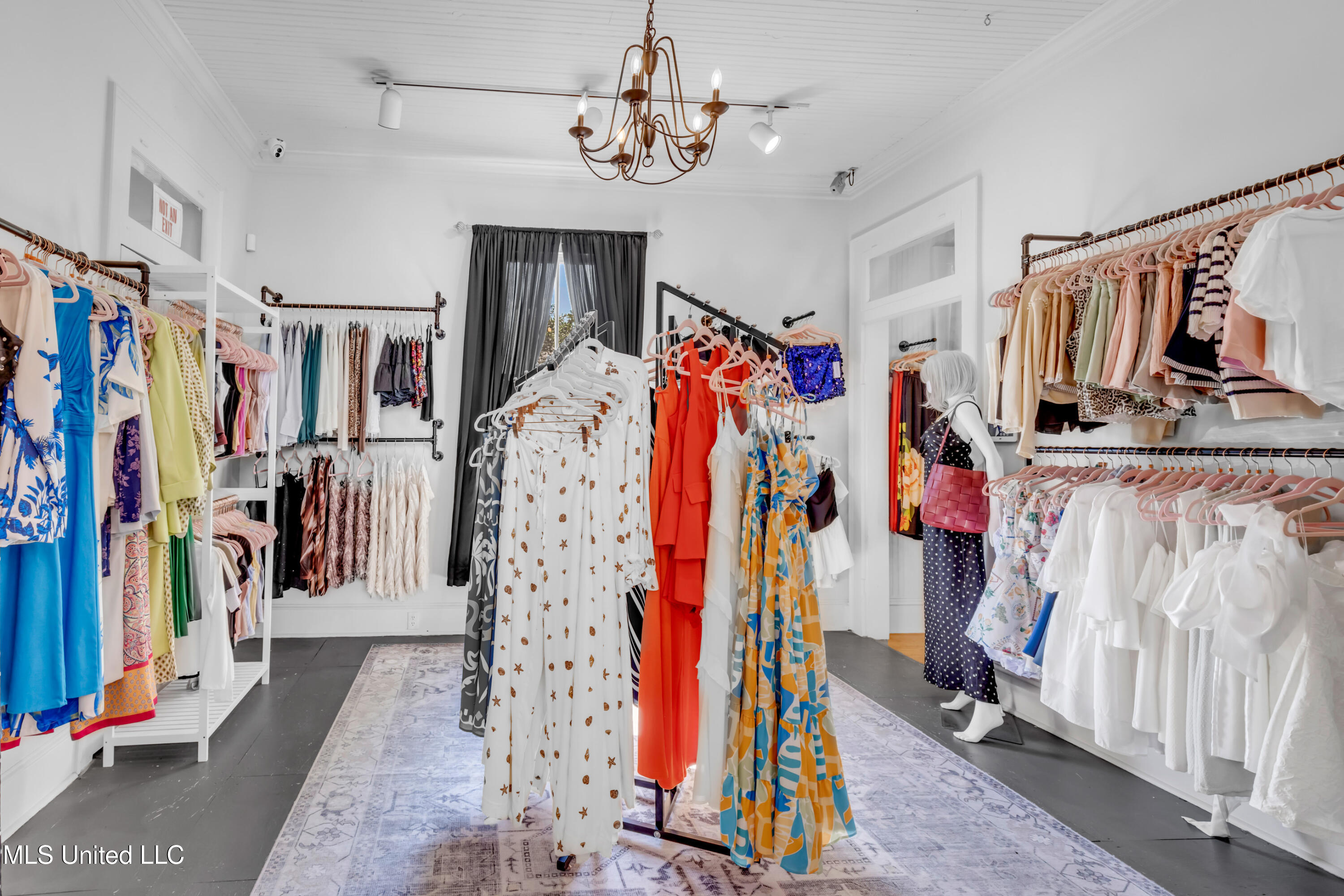 1304-06 Government Street Property Photo 108