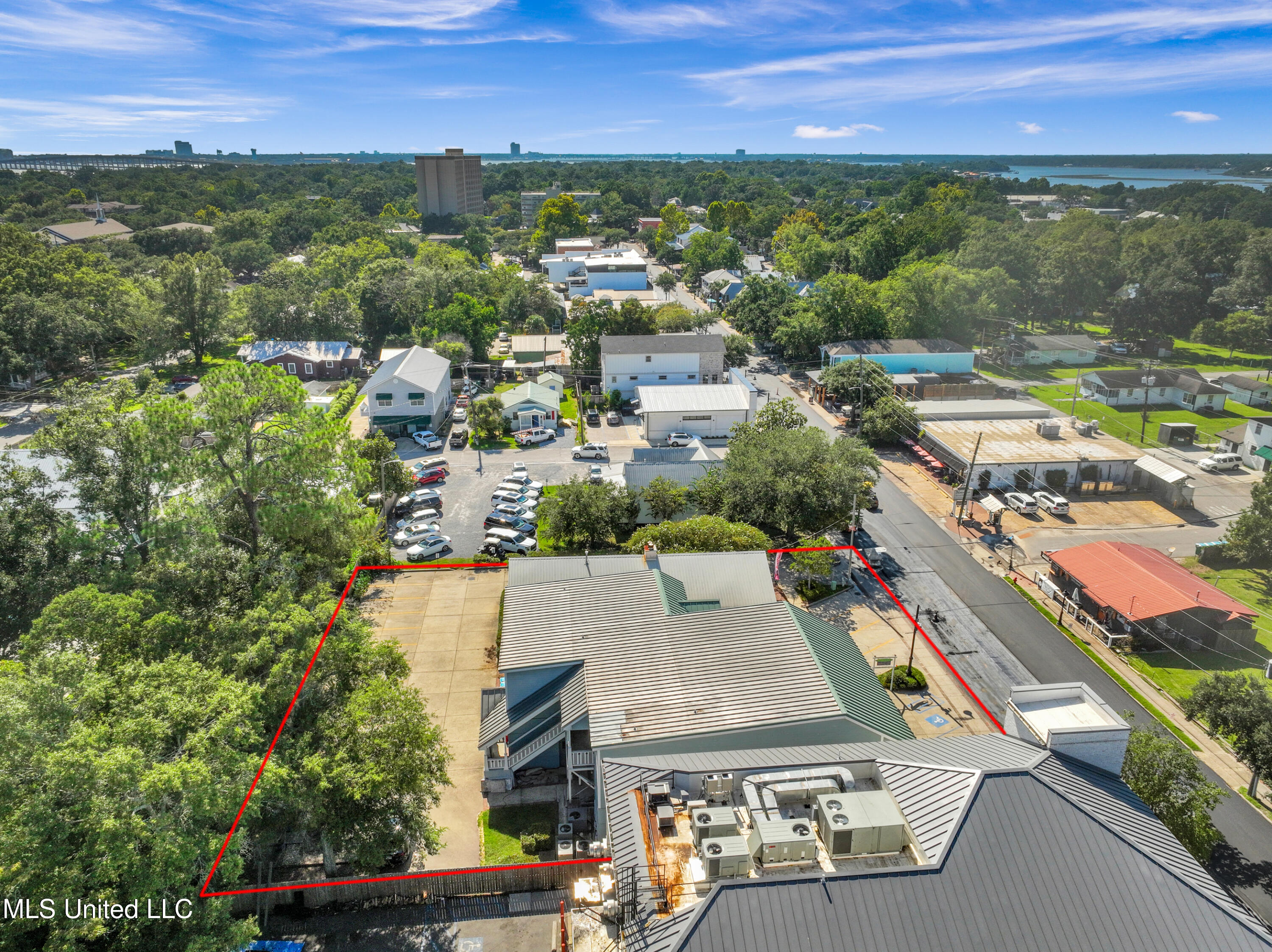 1304-06 Government Street Property Photo 119