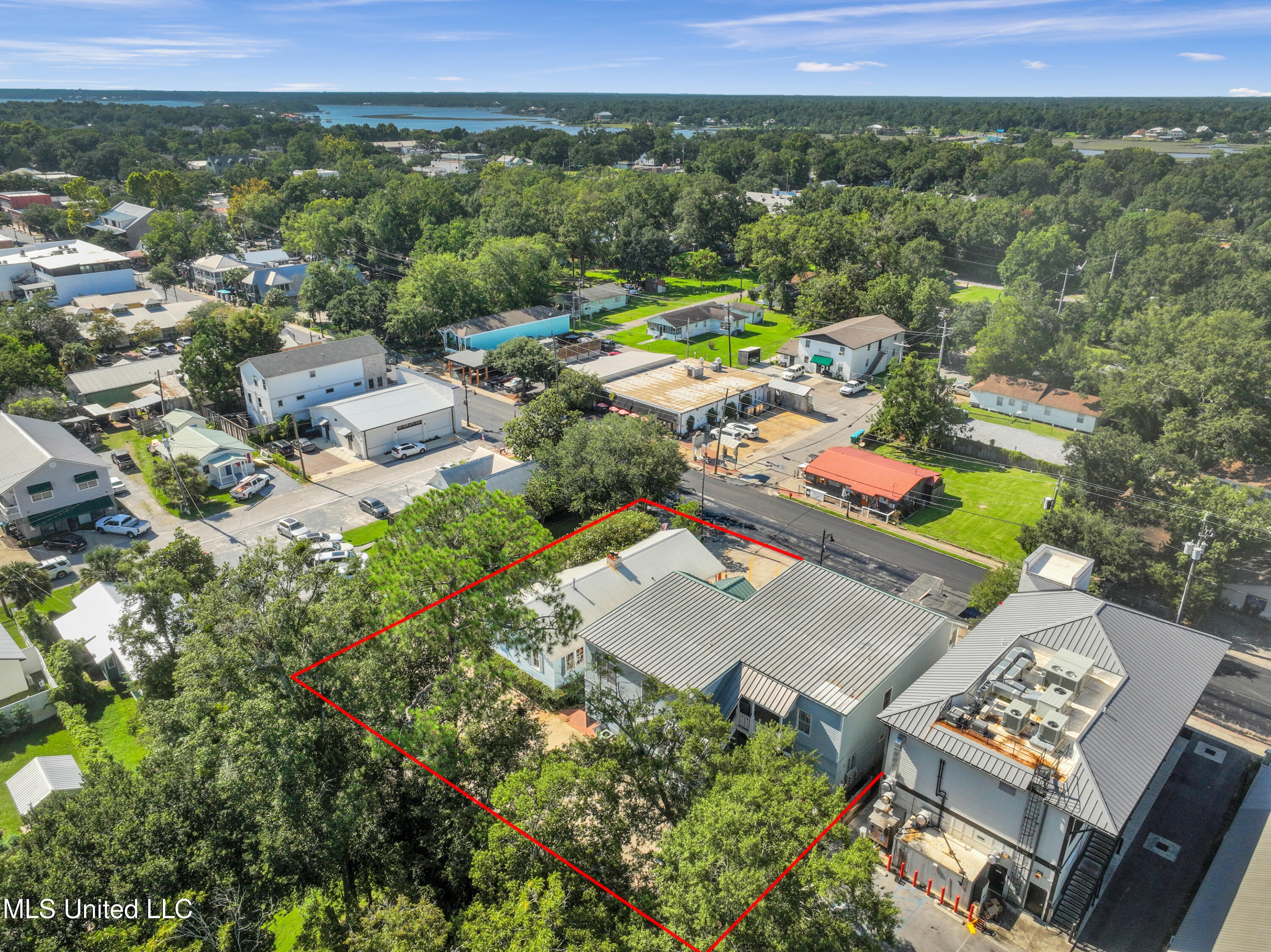 1304-06 Government Street Property Photo 120