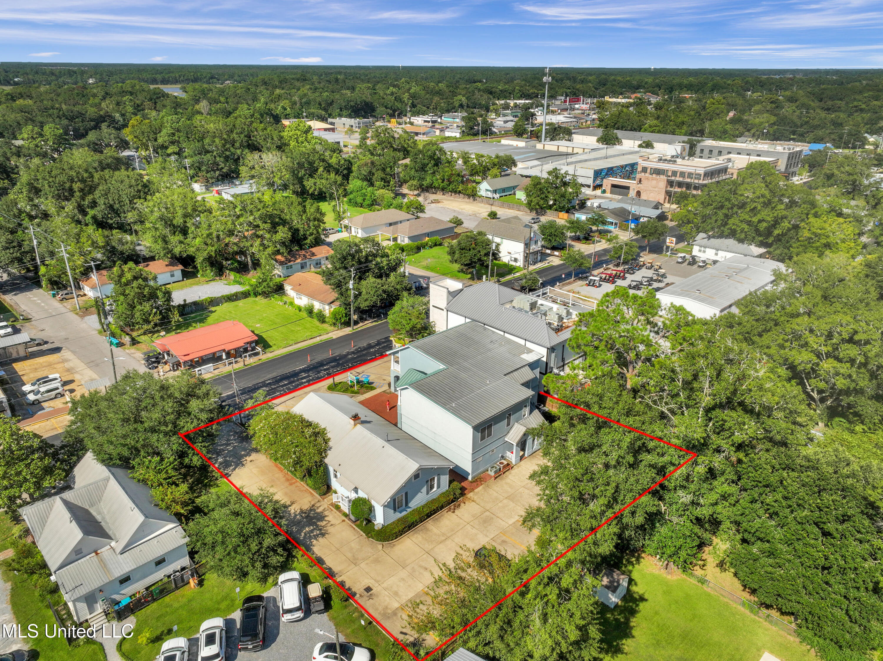 1304-06 Government Street Property Photo 121