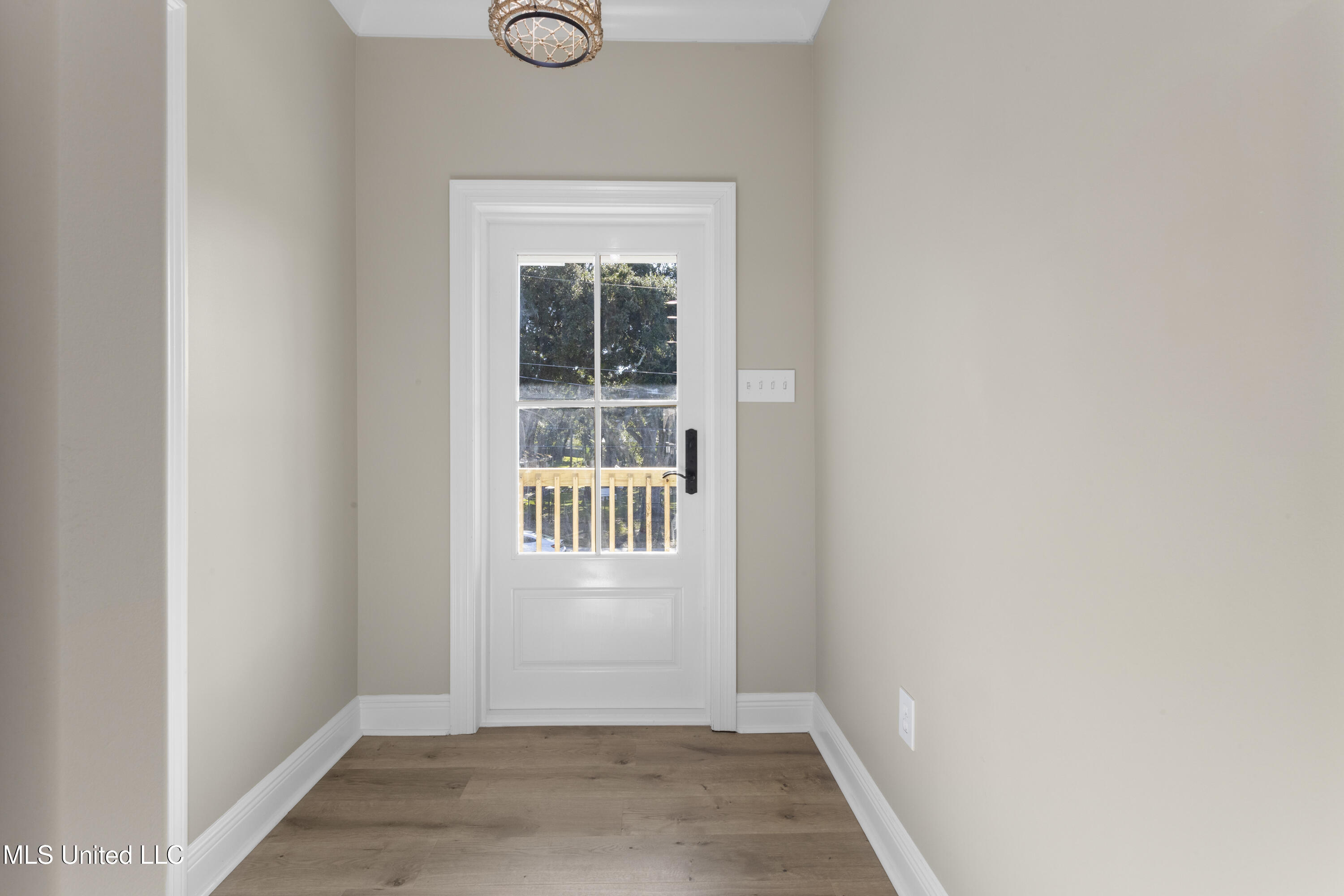 143 Miramar Avenue Property Photo 9