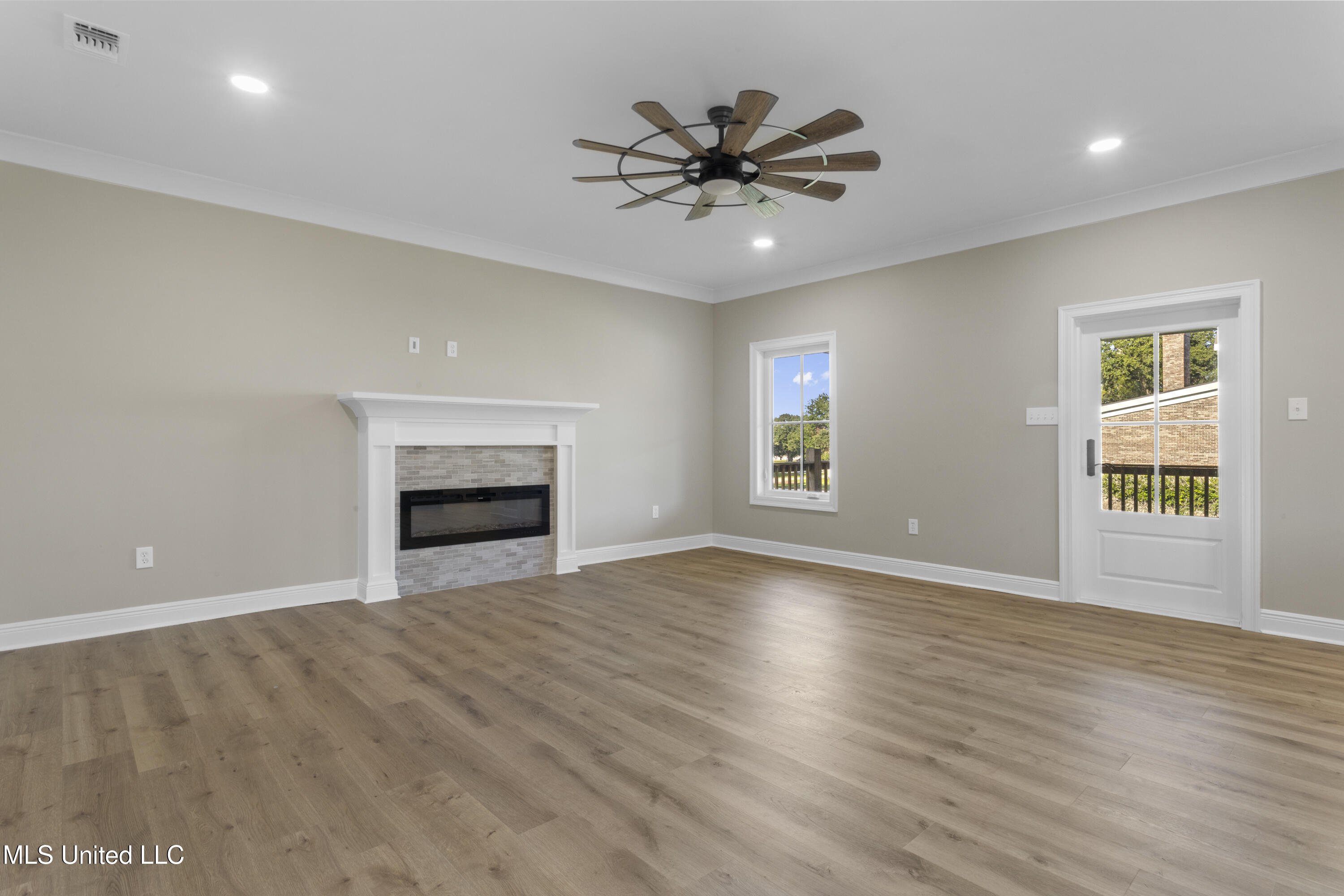 143 Miramar Avenue Property Photo 14