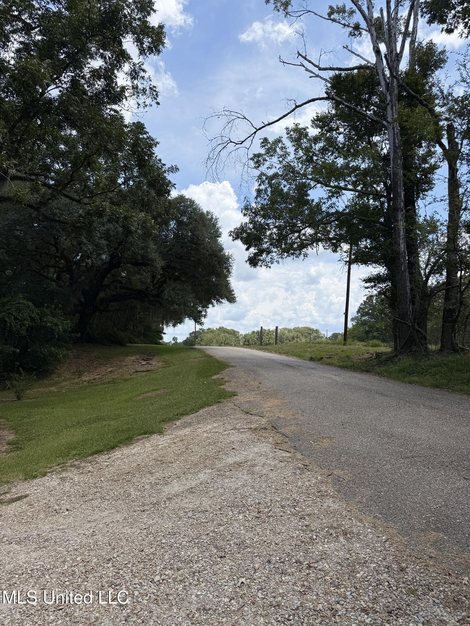 7735 Old Tunica Road Property Photo 1