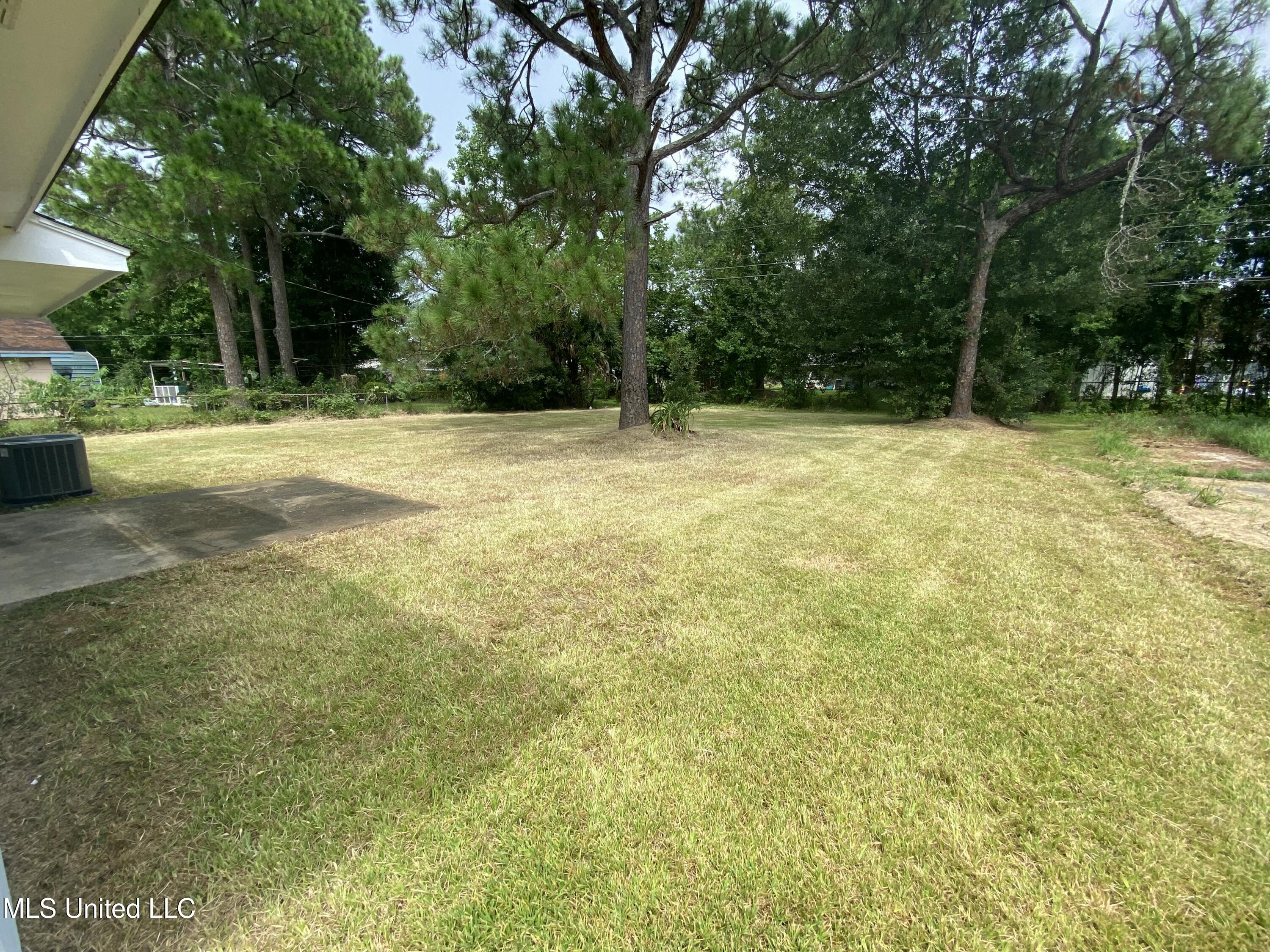 6608 Columbus Circle Property Photo 13