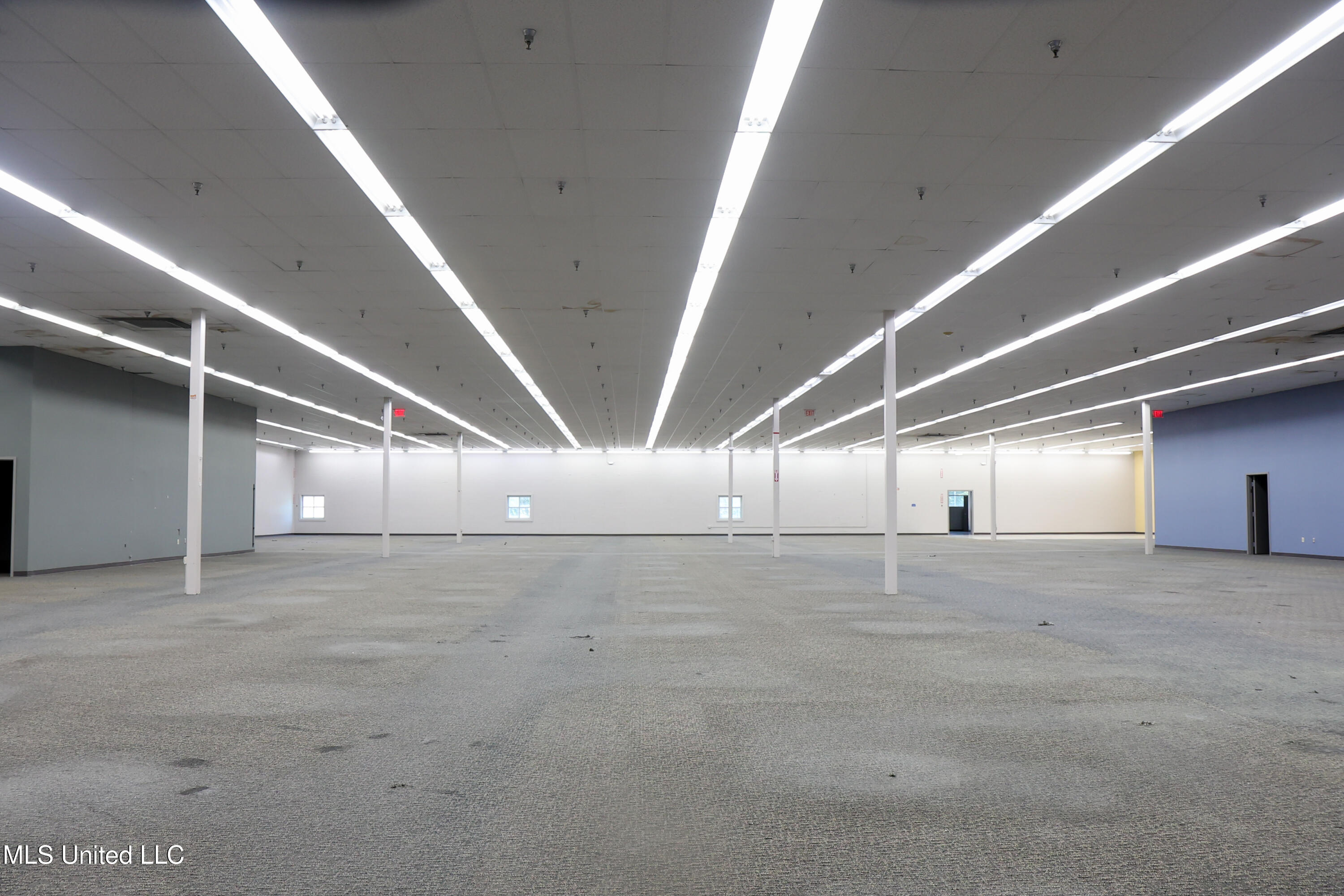 3943 Denny Avenue Property Photo 26