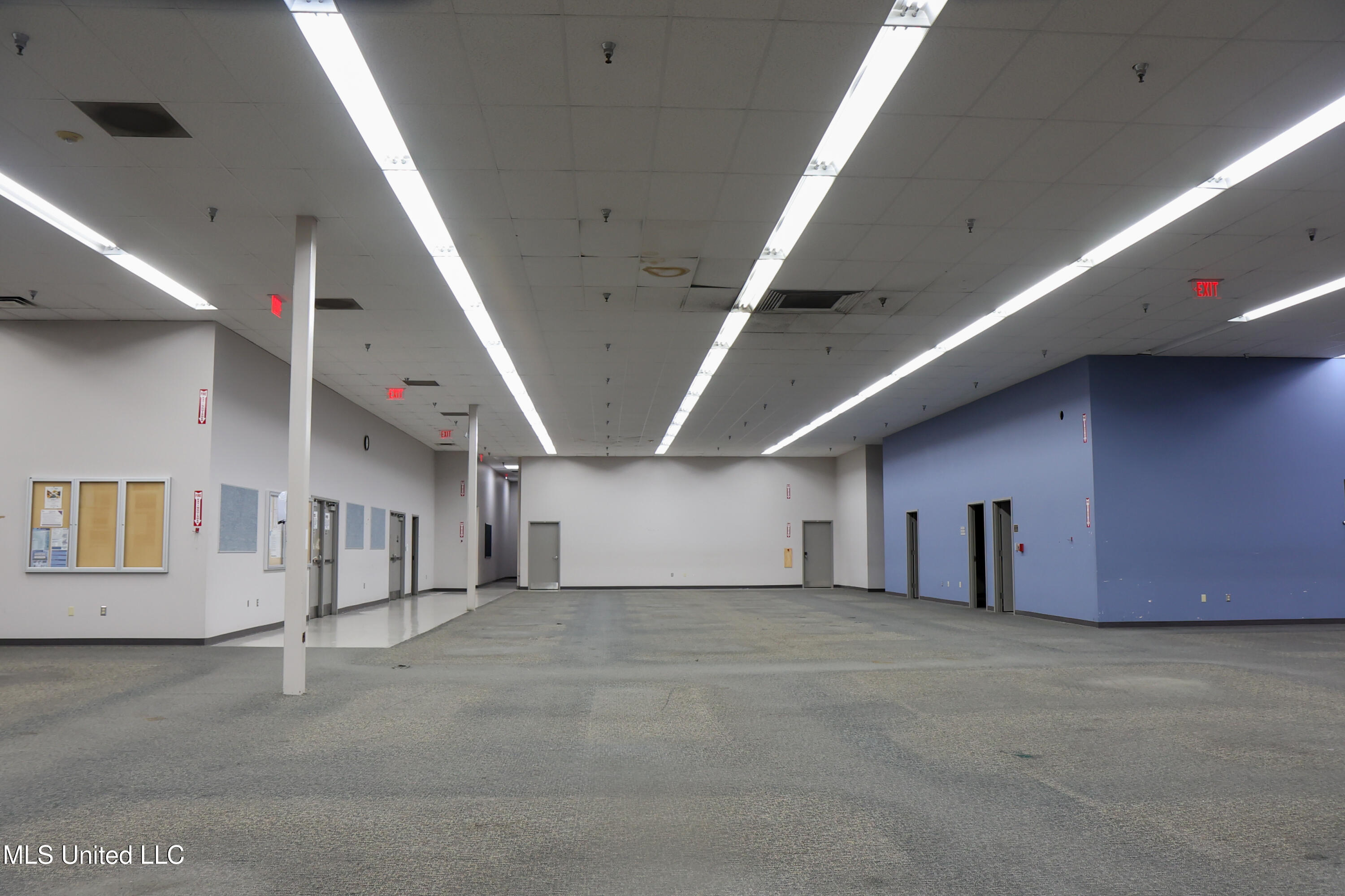 3943 Denny Avenue Property Photo 29