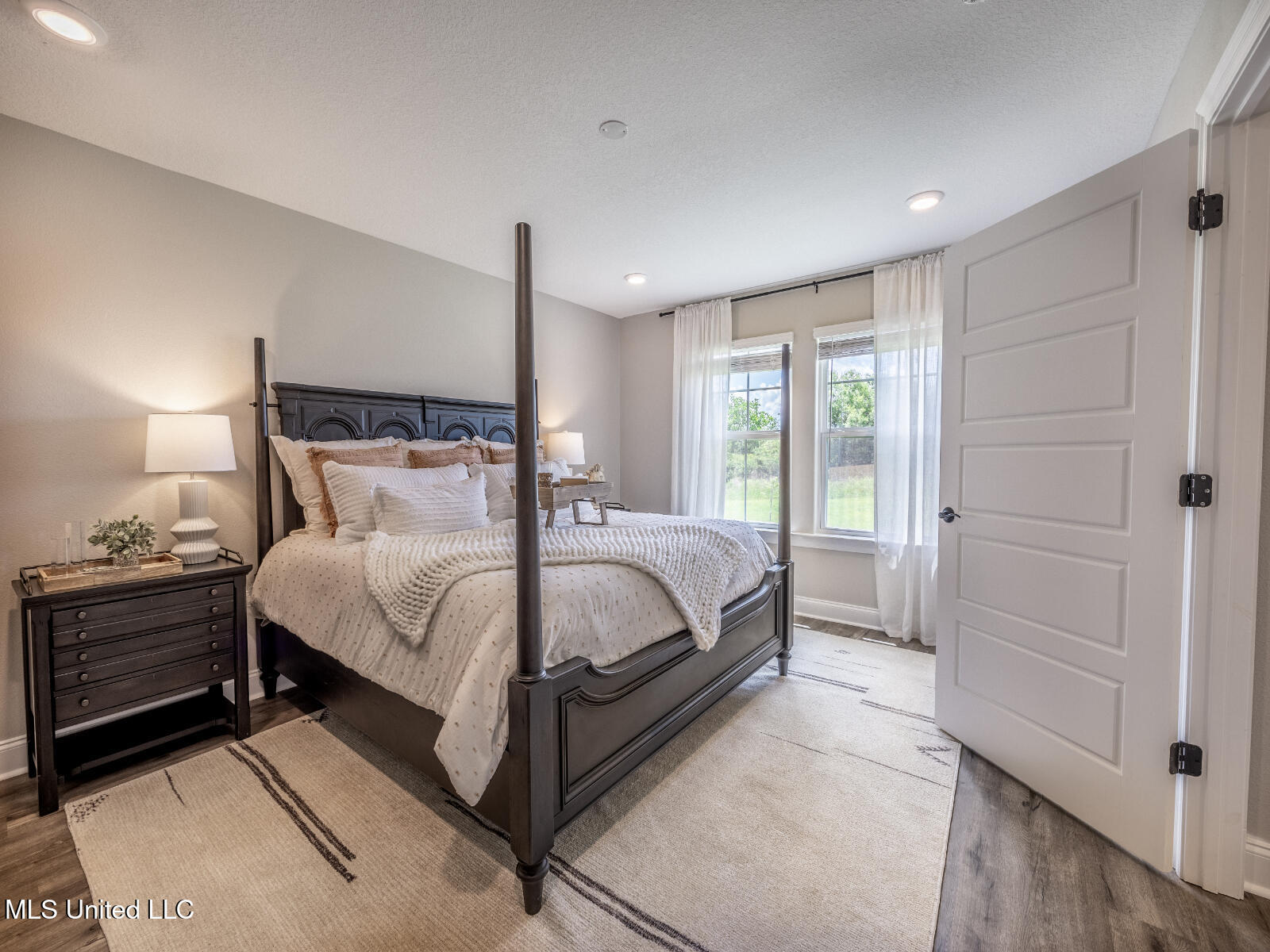 6300 Annie Cove Property Photo 11