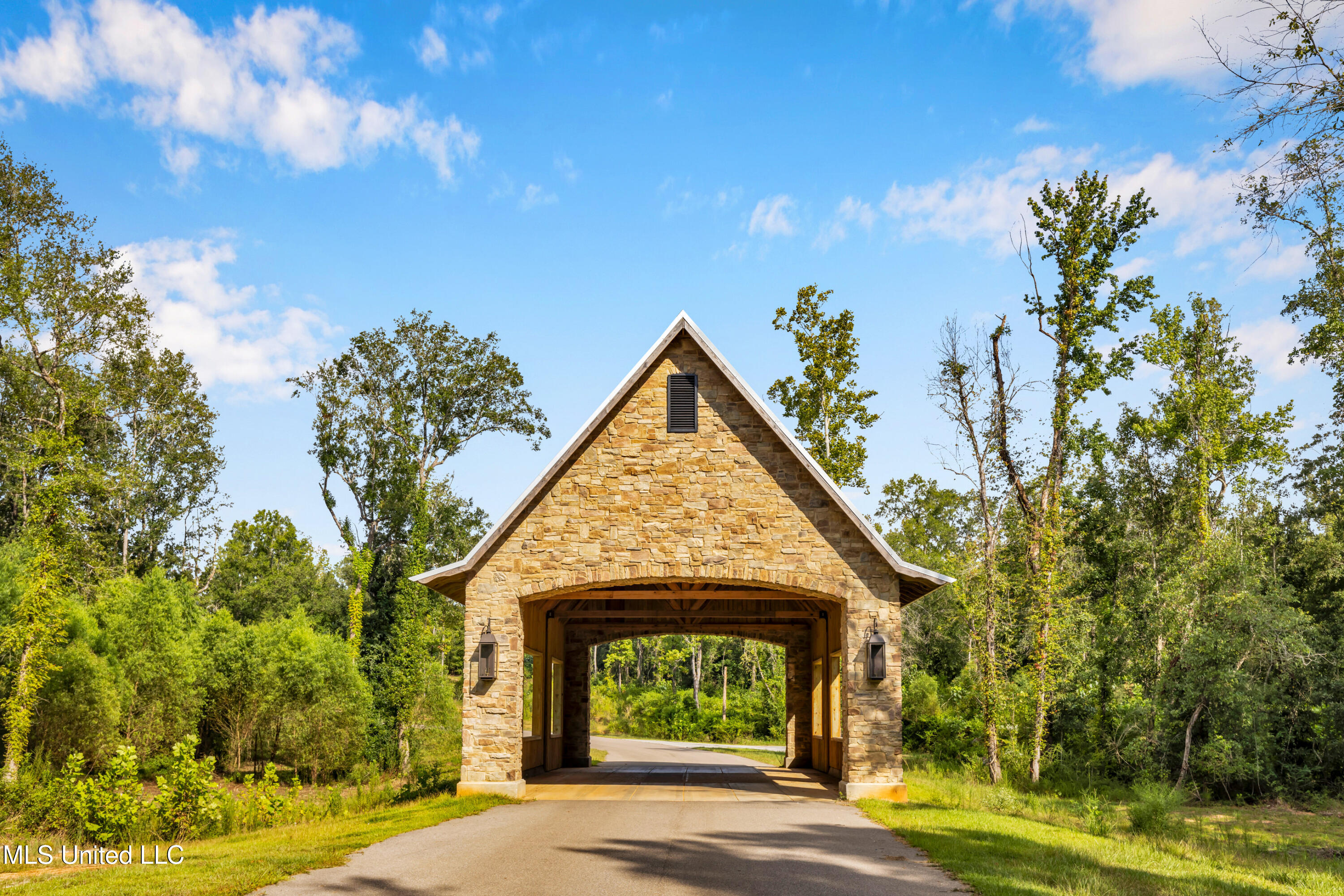 7 Bridge View Property Photo 12