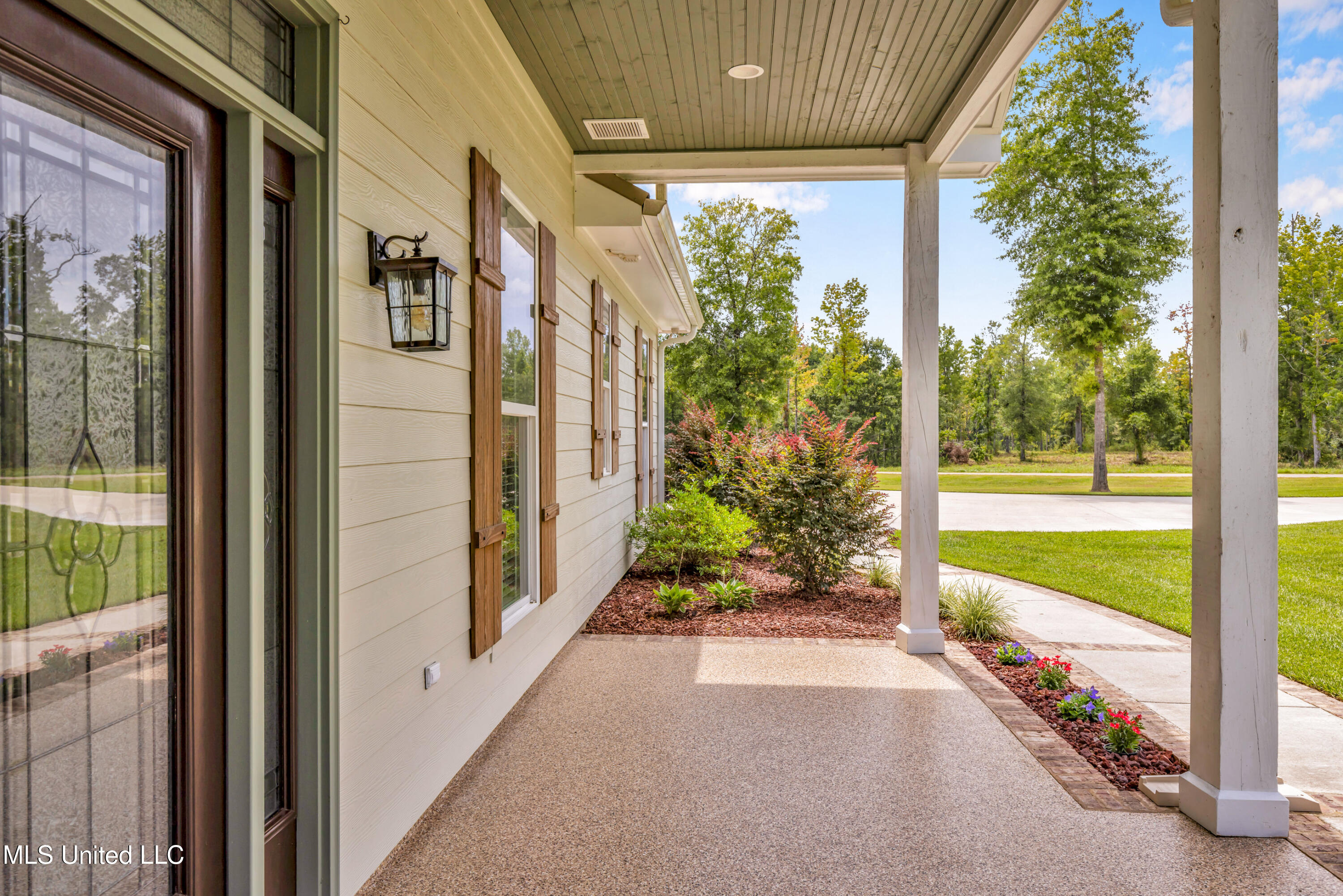 7 Bridge View Property Photo 17