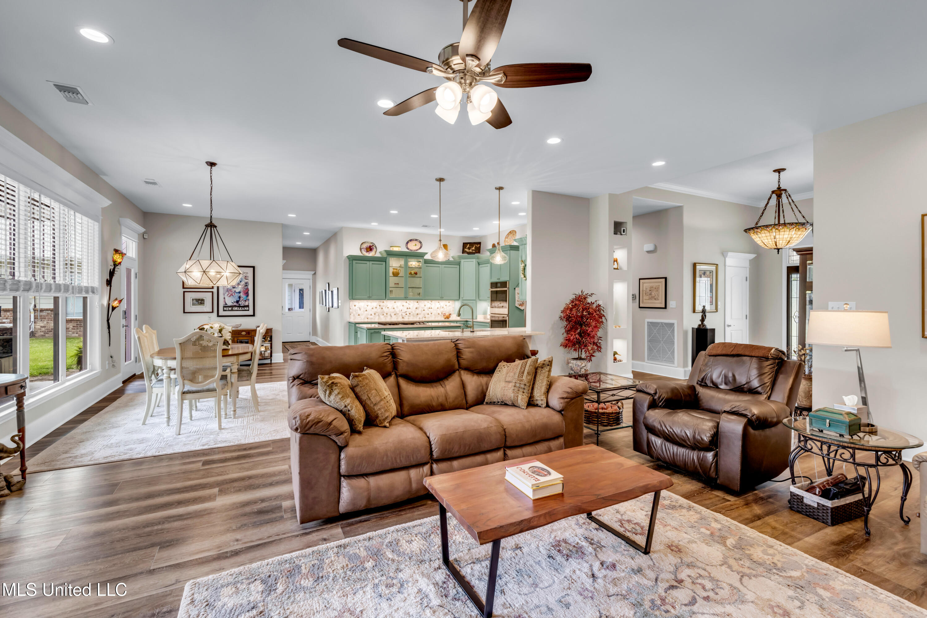 7 Bridge View Property Photo 21