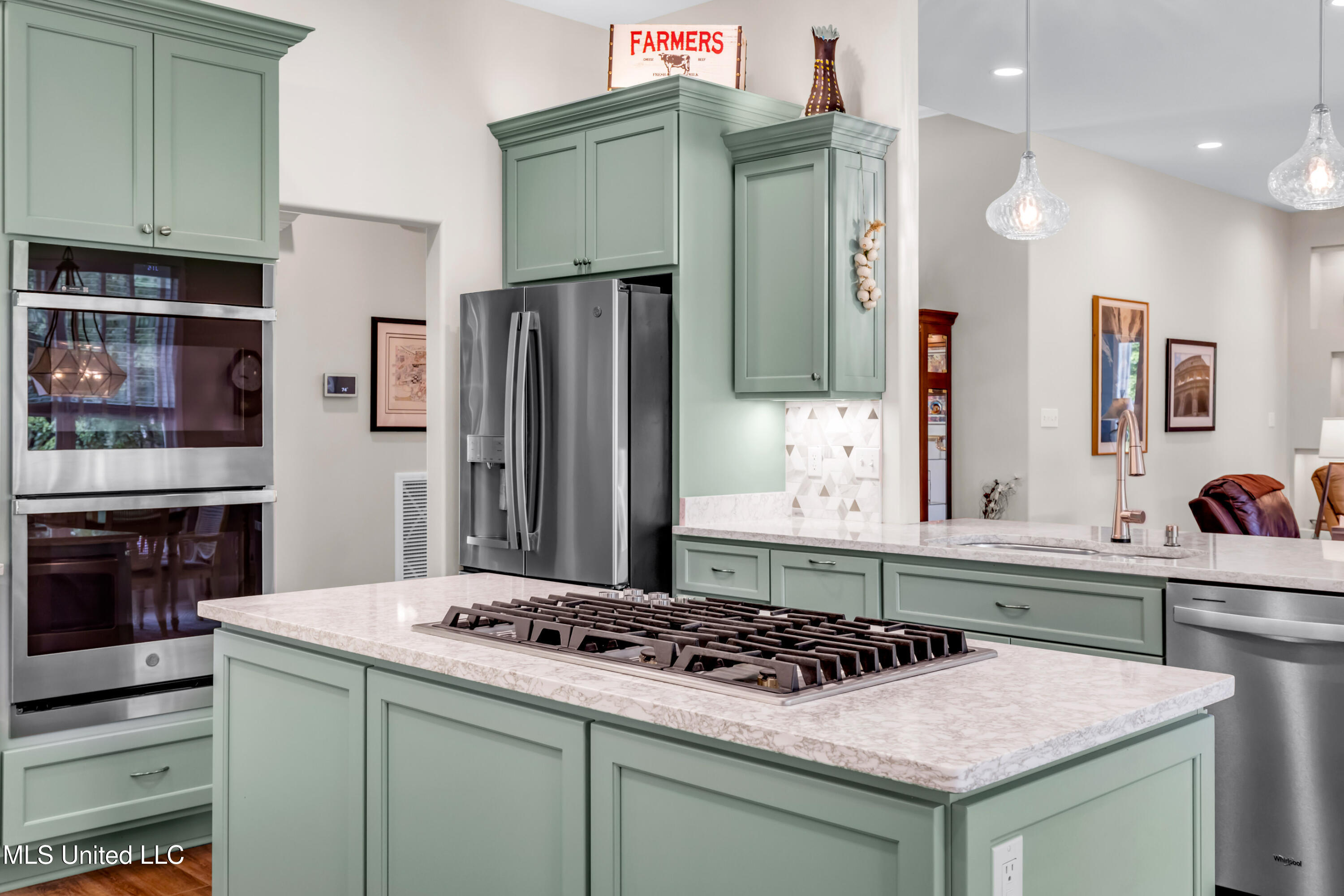 7 Bridge View Property Photo 32