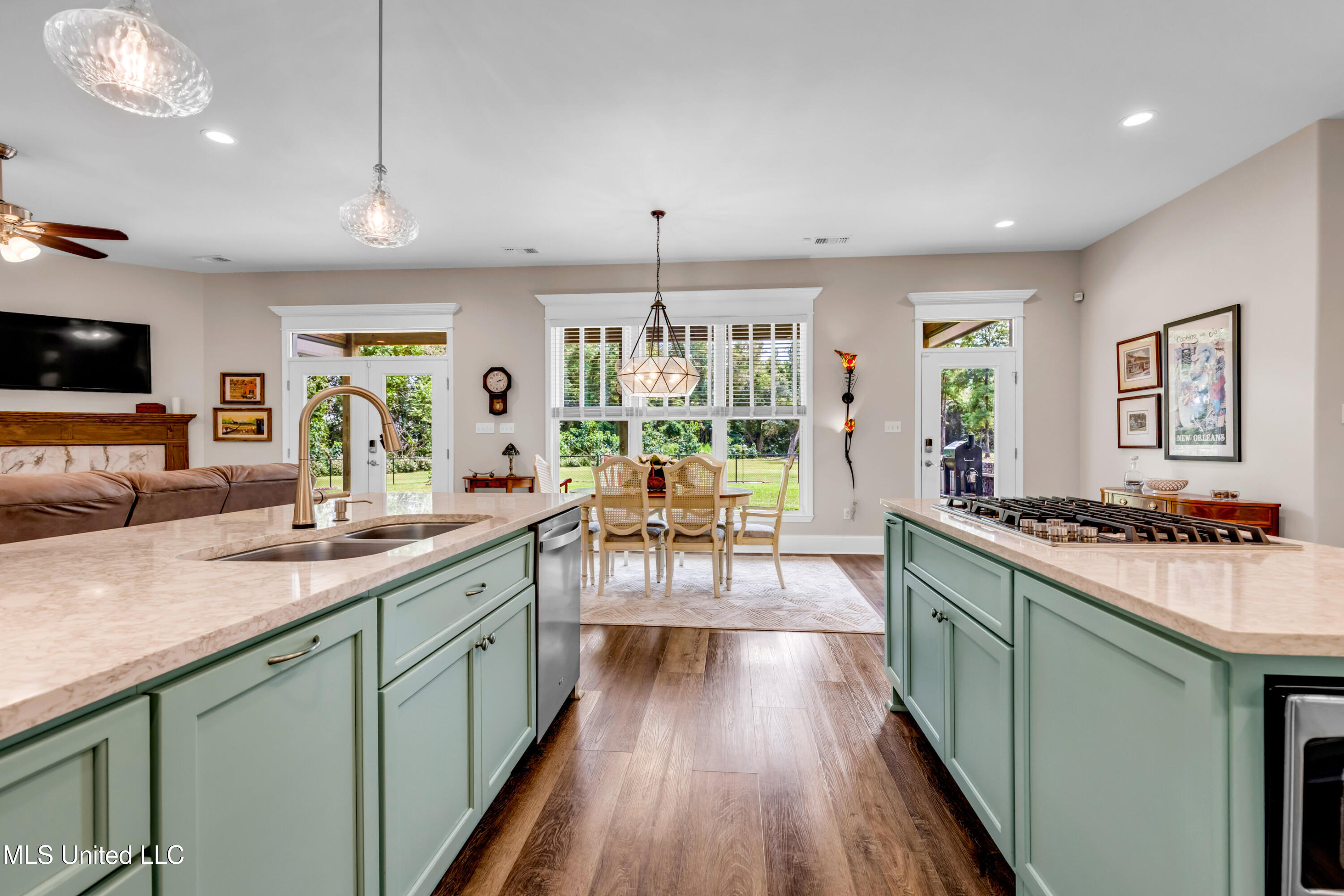 7 Bridge View Property Photo 38