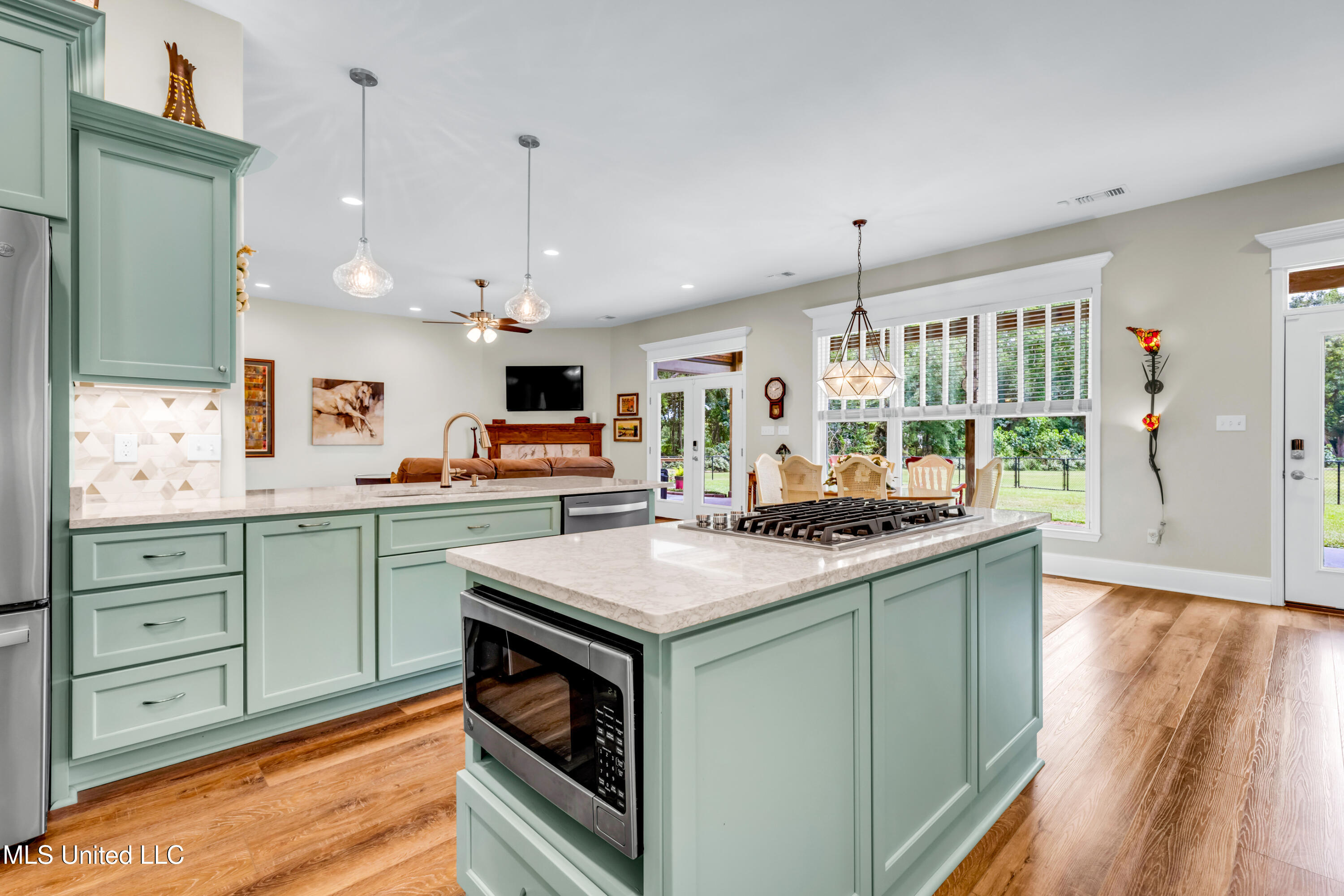 7 Bridge View Property Photo 39