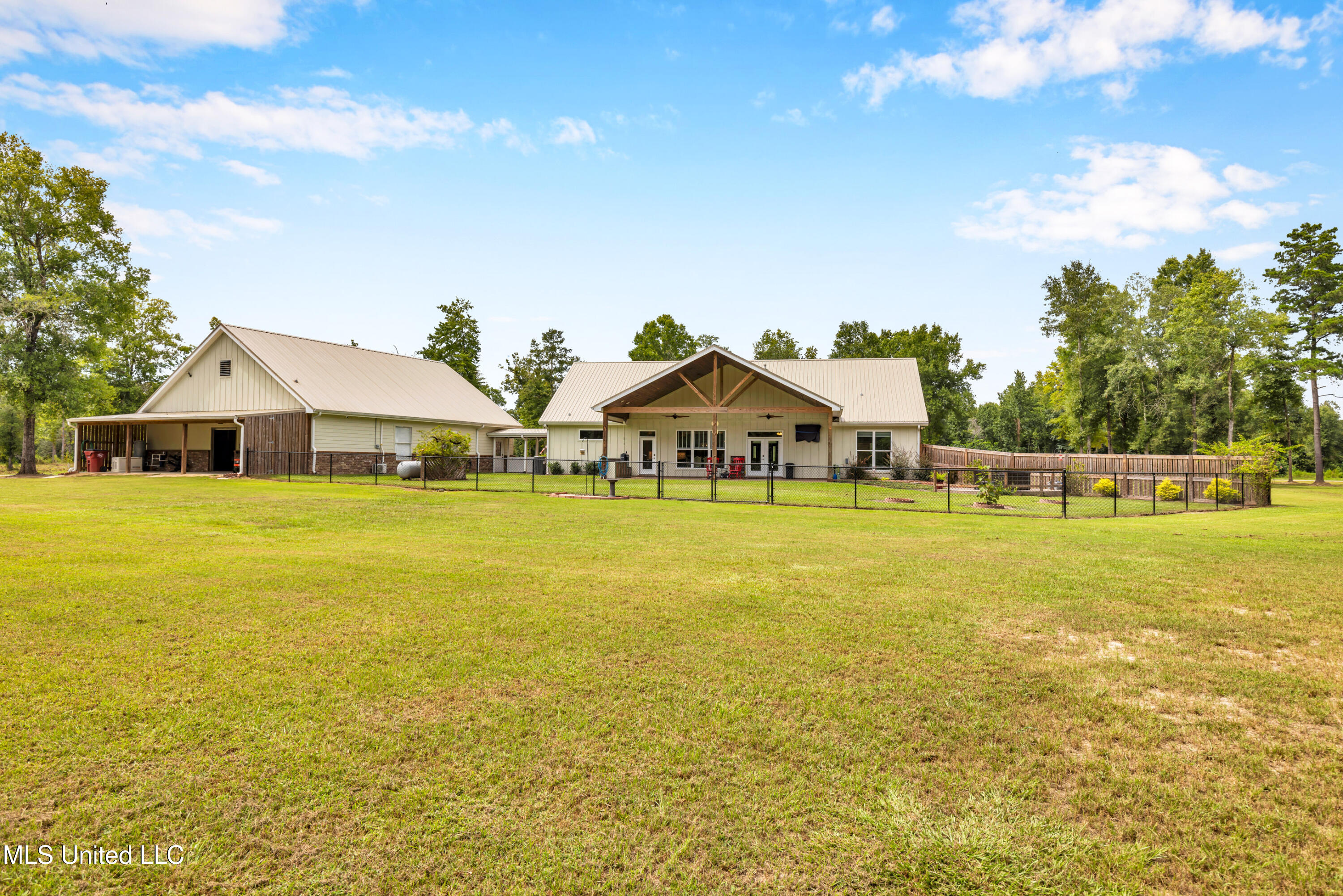 7 Bridge View Property Photo 79