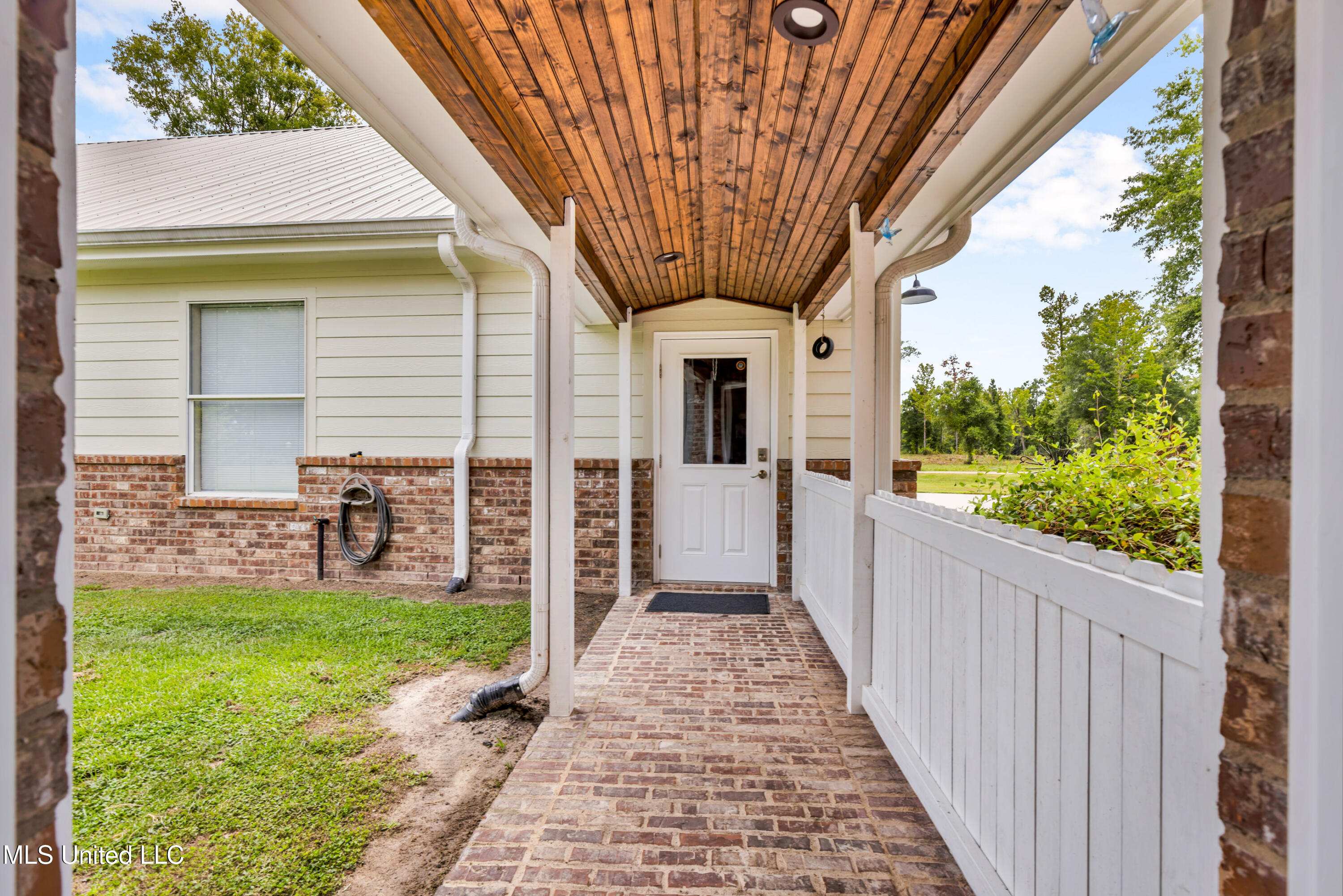 7 Bridge View Property Photo 81