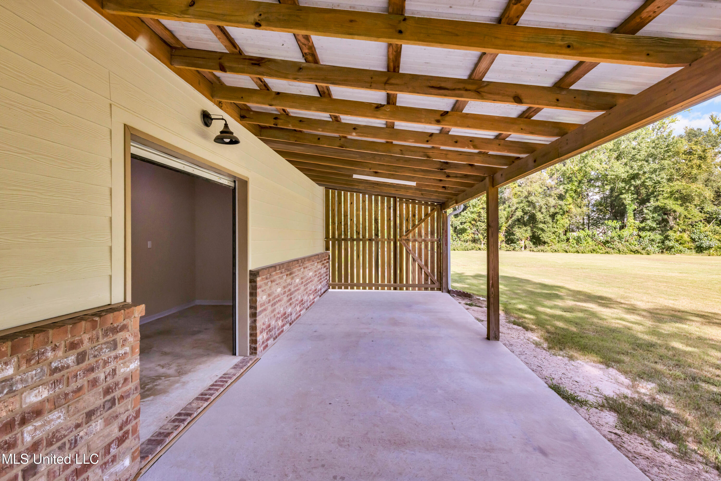 7 Bridge View Property Photo 93