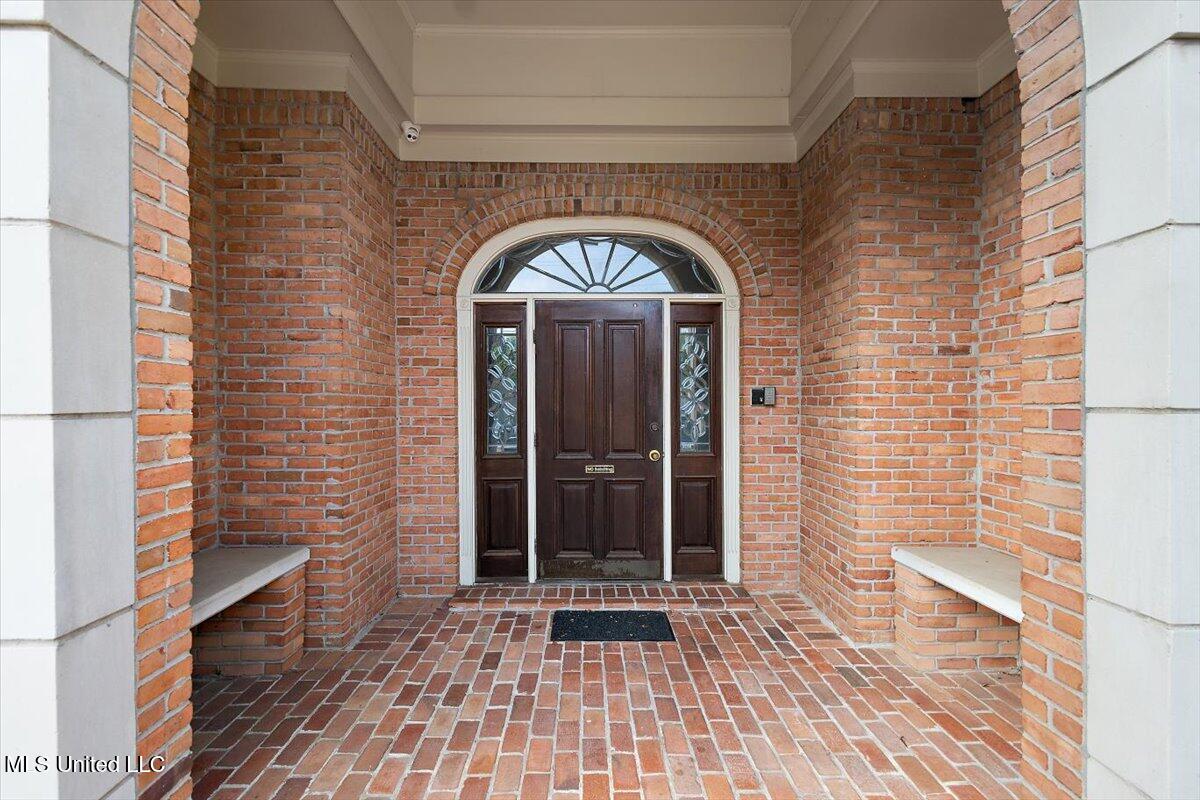 395 Edgewood Terrace Drive Drive Property Photo 5