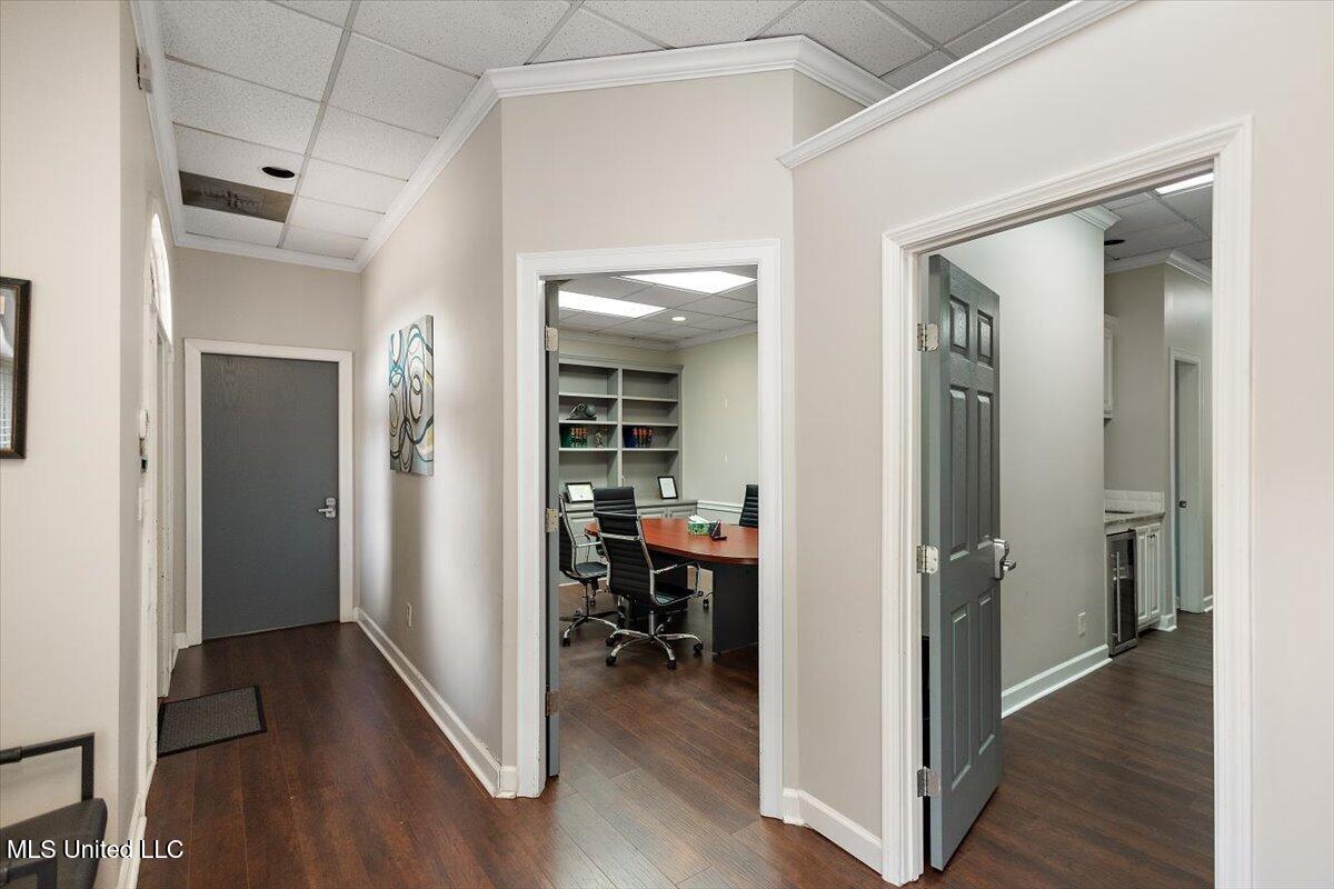 395 Edgewood Terrace Drive Drive Property Photo 8