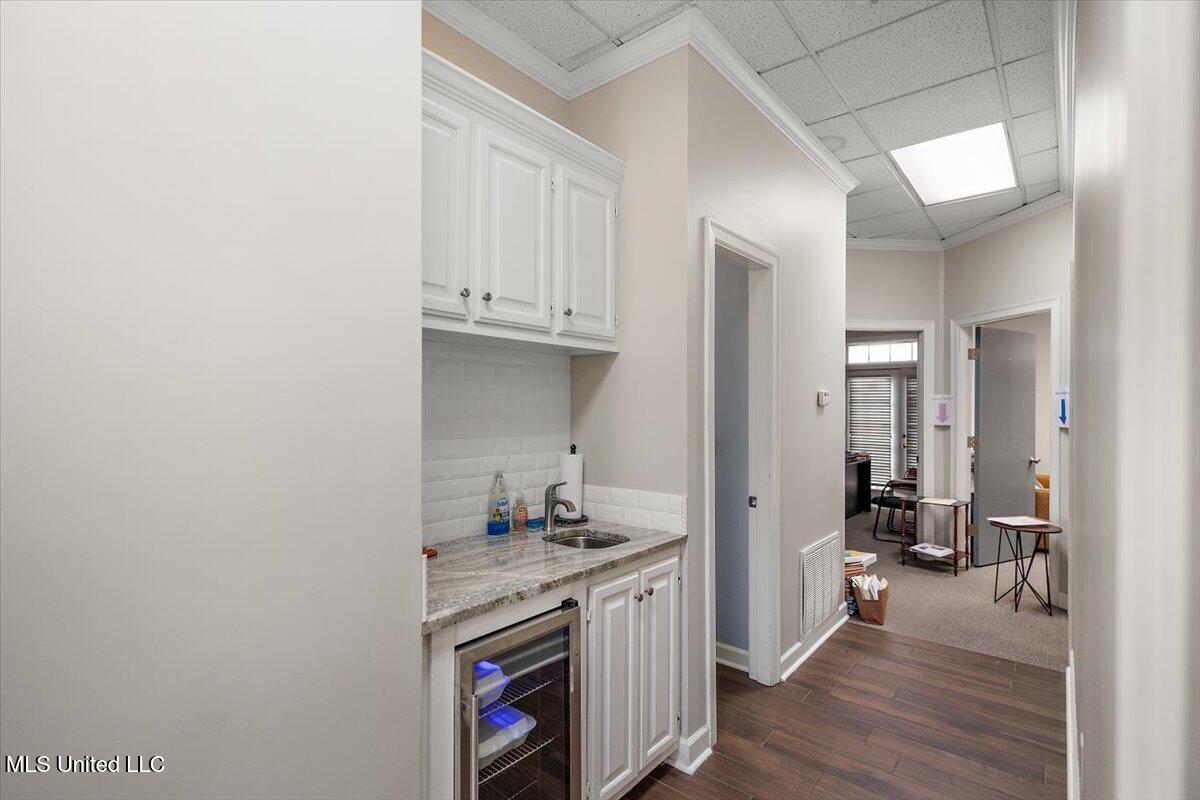 395 Edgewood Terrace Drive Drive Property Photo 10