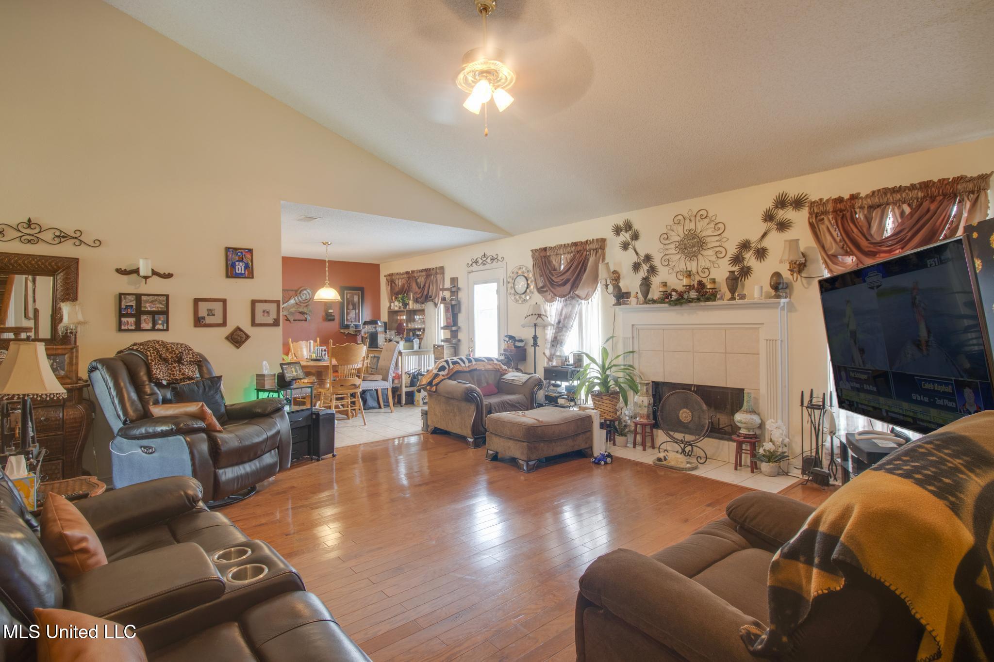 10608 Steeple Chase Drive Property Photo 7