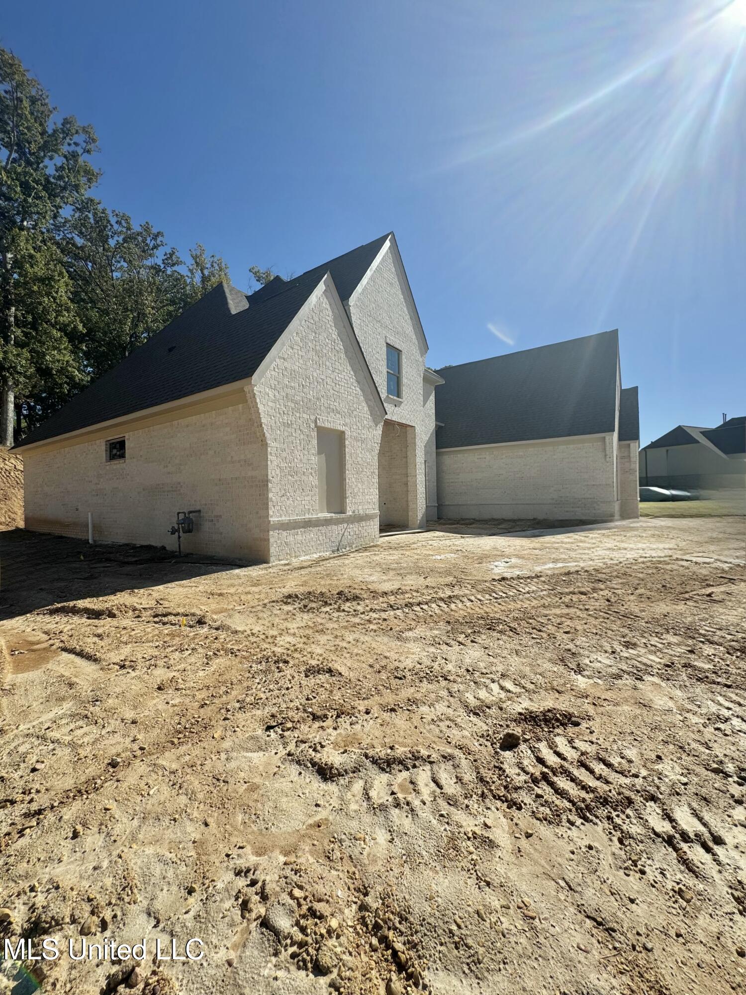 8593 Gwin Hollow Drive Property Photo 2