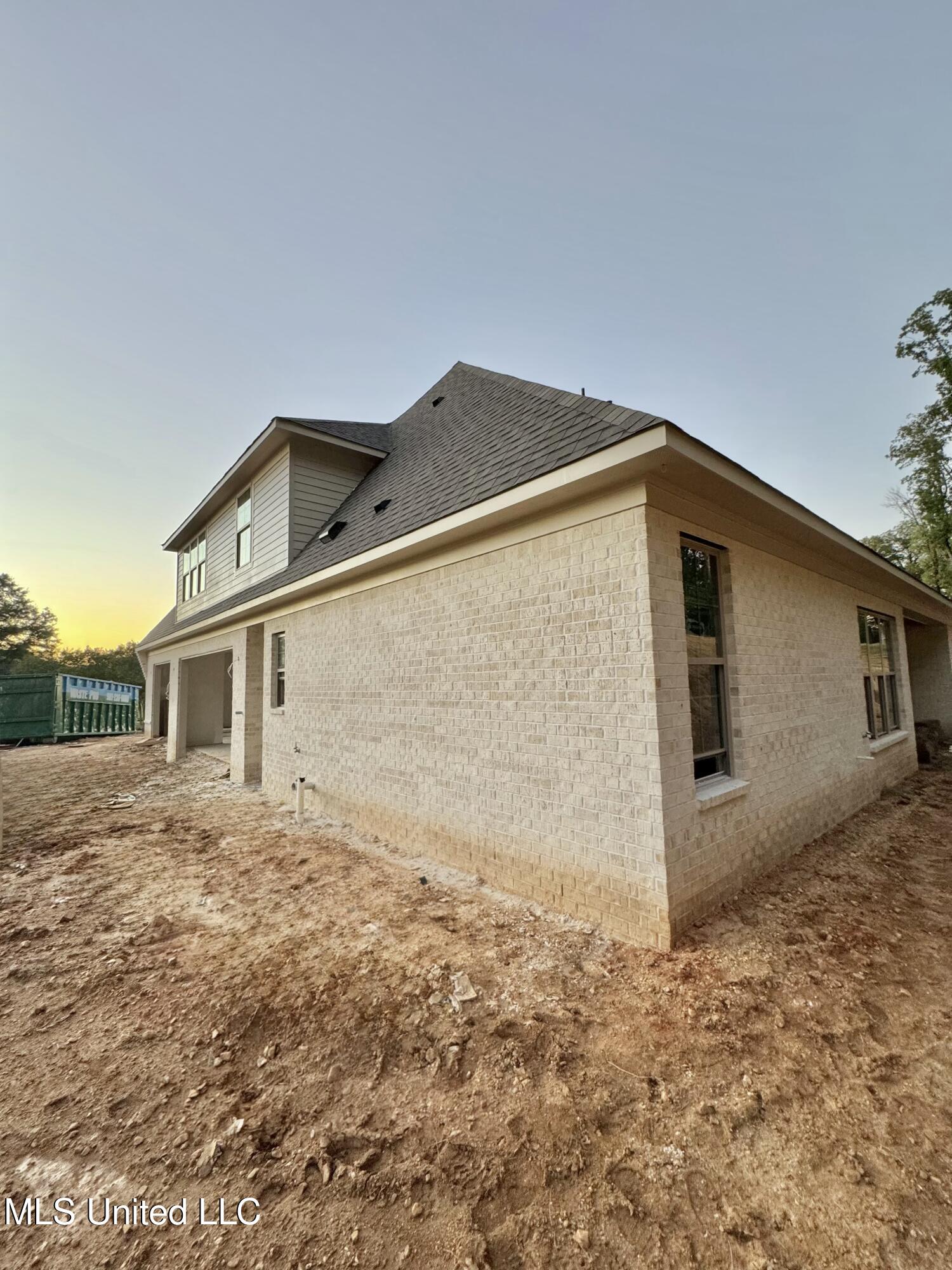 8593 Gwin Hollow Drive Property Photo 3