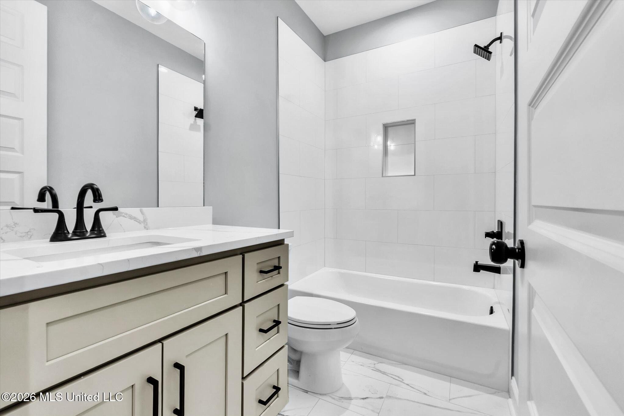 8593 Gwin Hollow Drive Property Photo 34