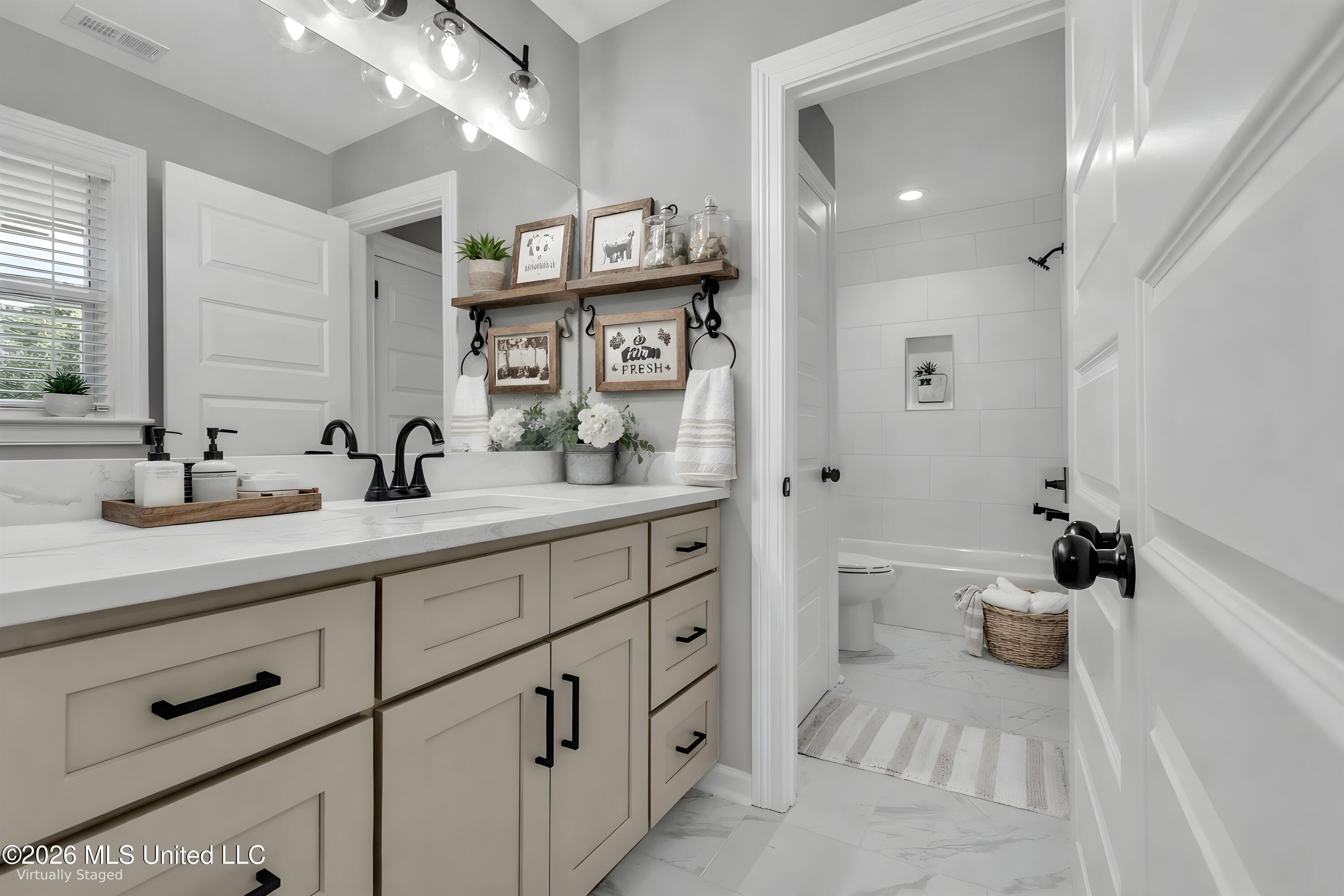 8593 Gwin Hollow Drive Property Photo 41