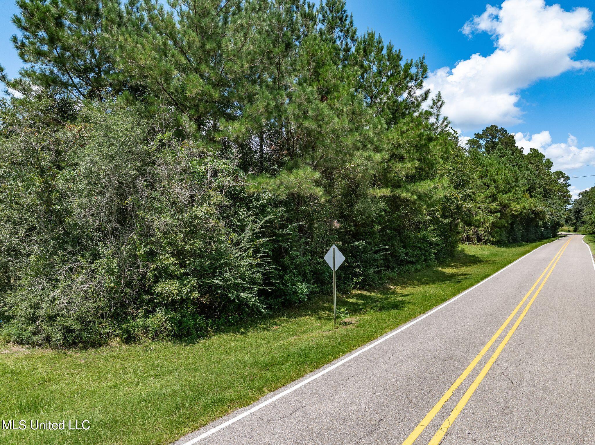 8.3 +/-ac Old Salt Road Property Photo 4