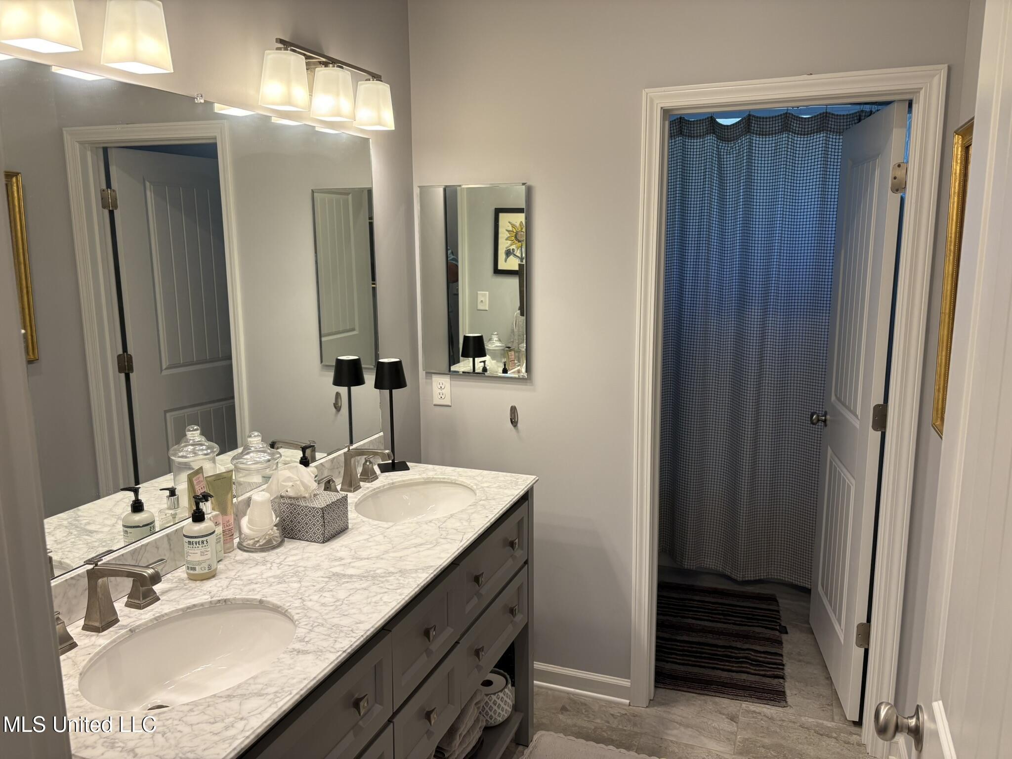 333 Paul White Road Property Photo 10