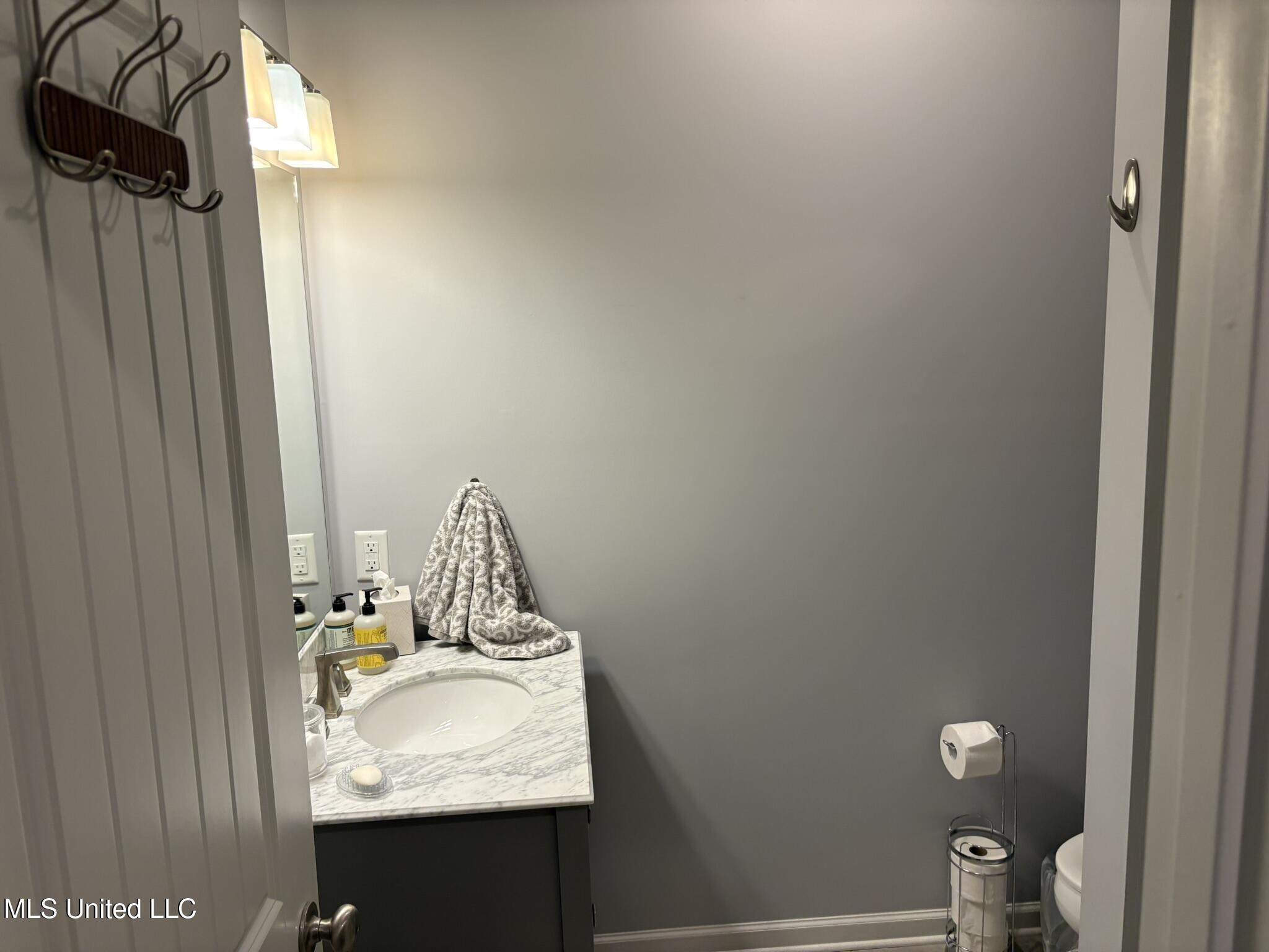 333 Paul White Road Property Photo 15