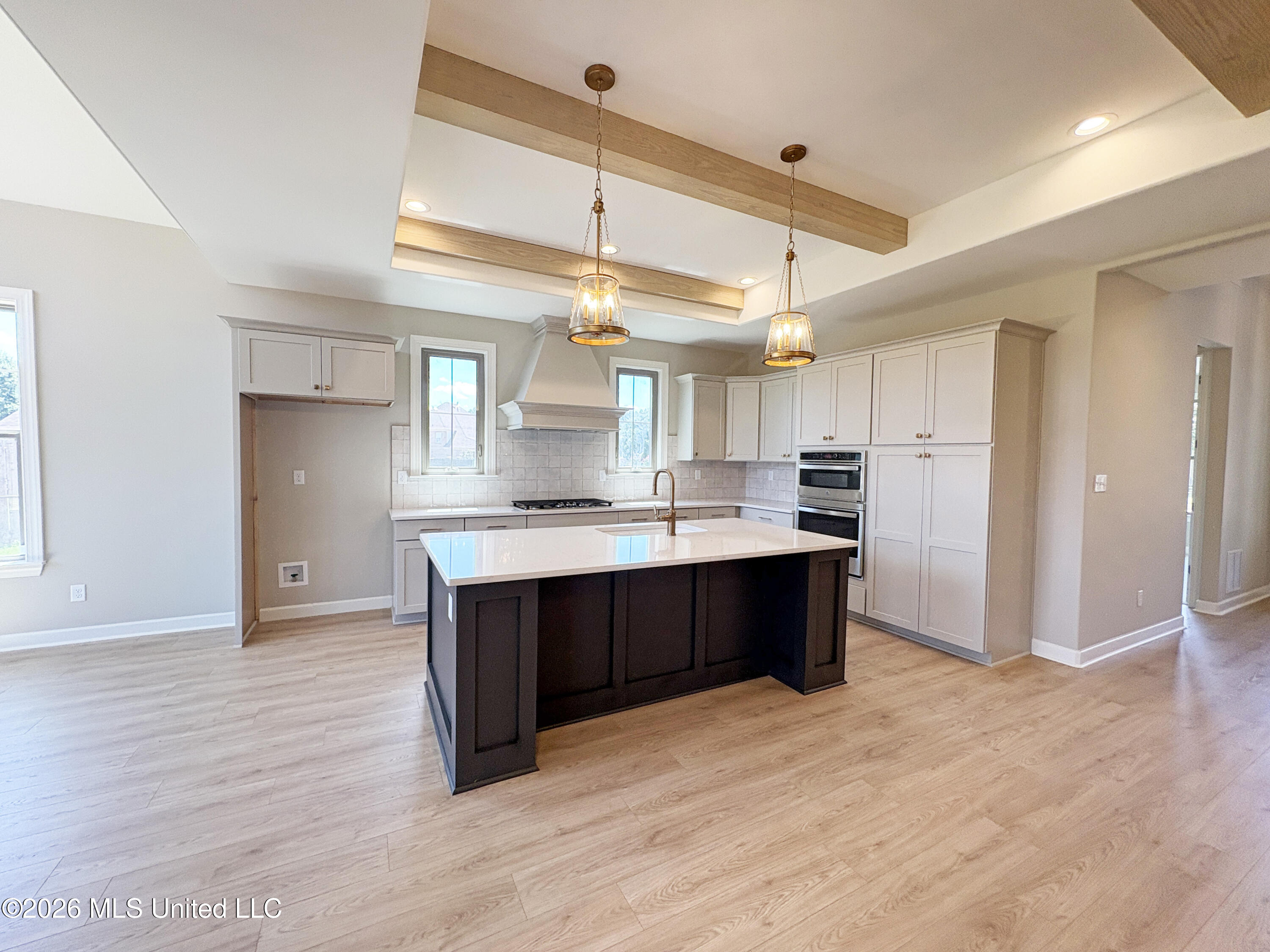 8070 Old Addison Drive Property Photo 4