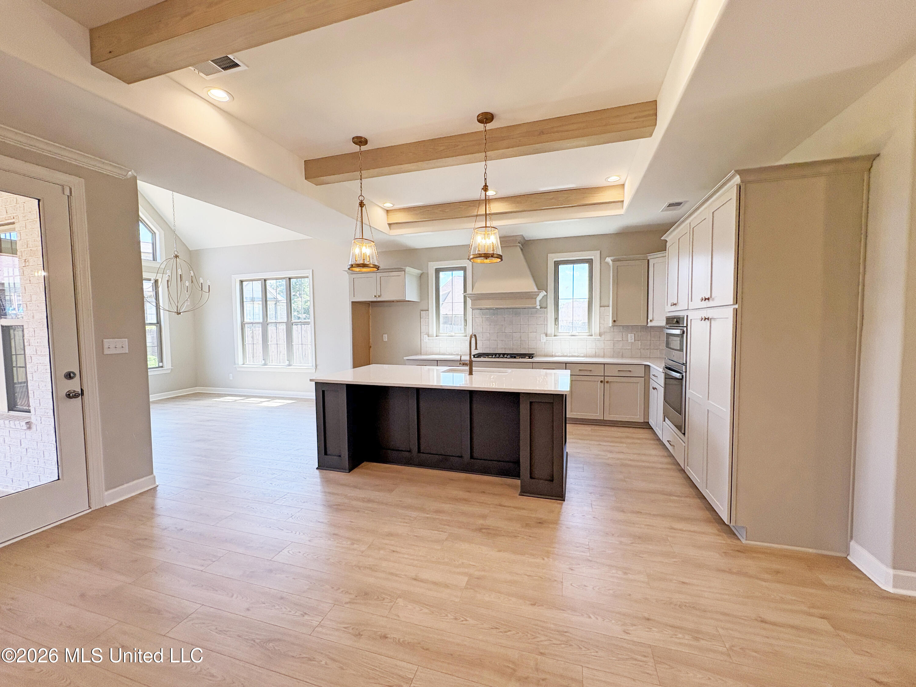 8070 Old Addison Drive Property Photo 6