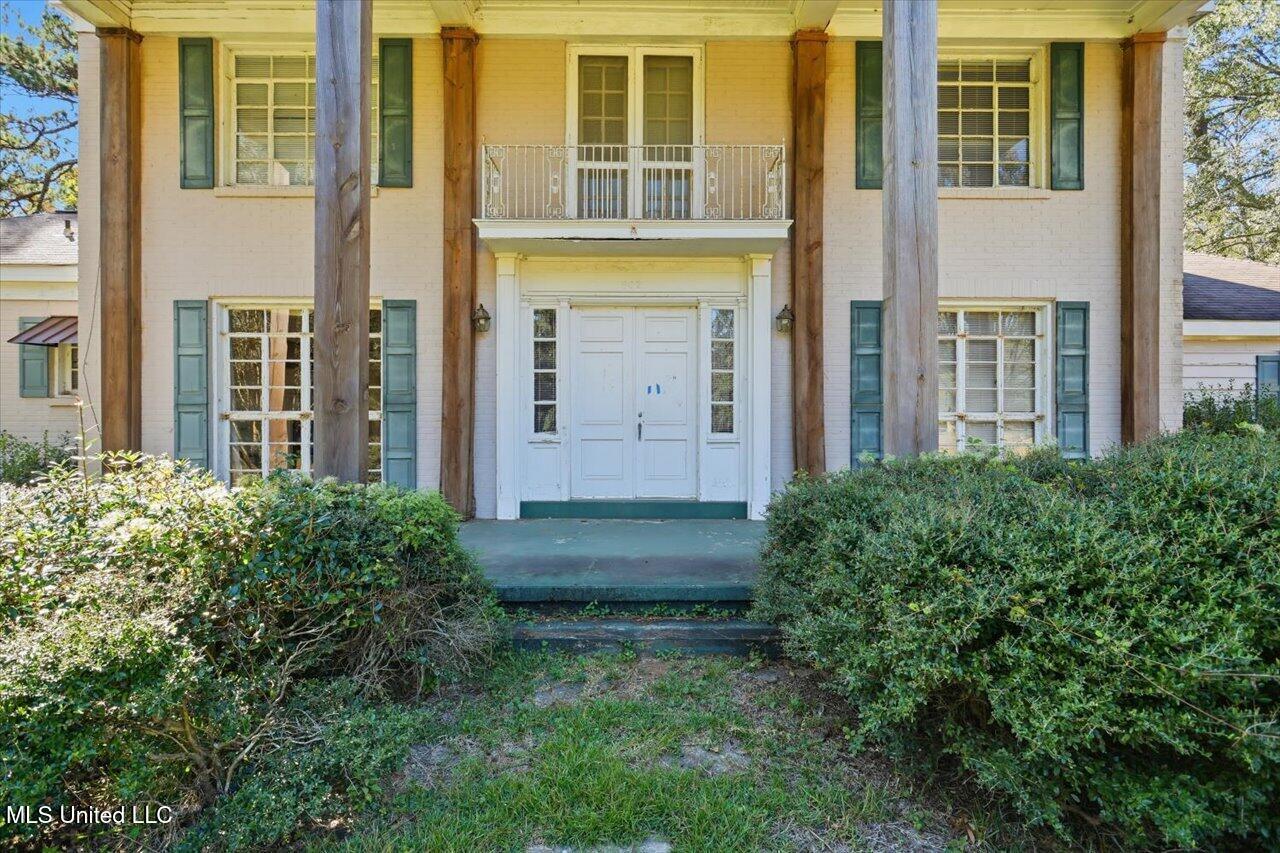 602 Circle Drive Property Photo 4