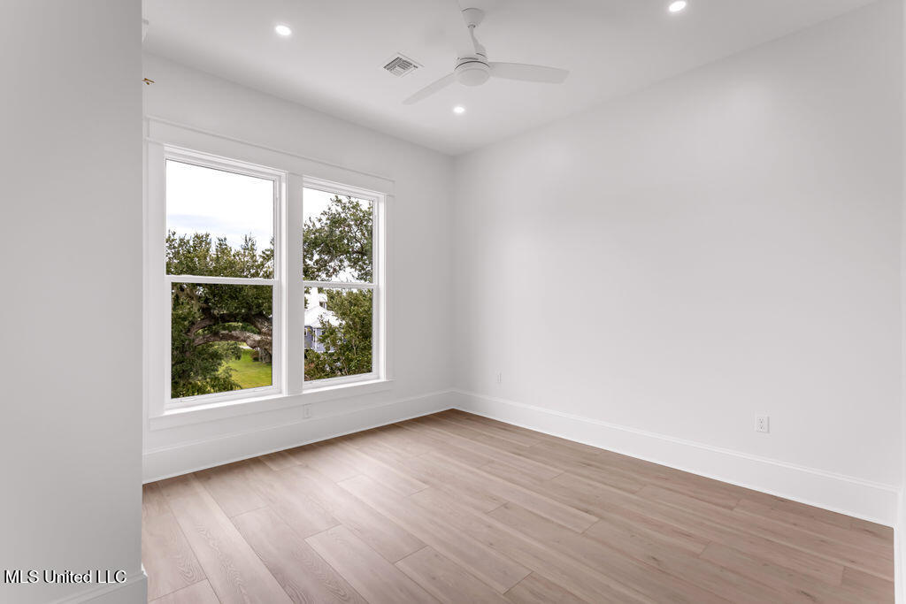 642 N Beach Boulevard Property Photo 46