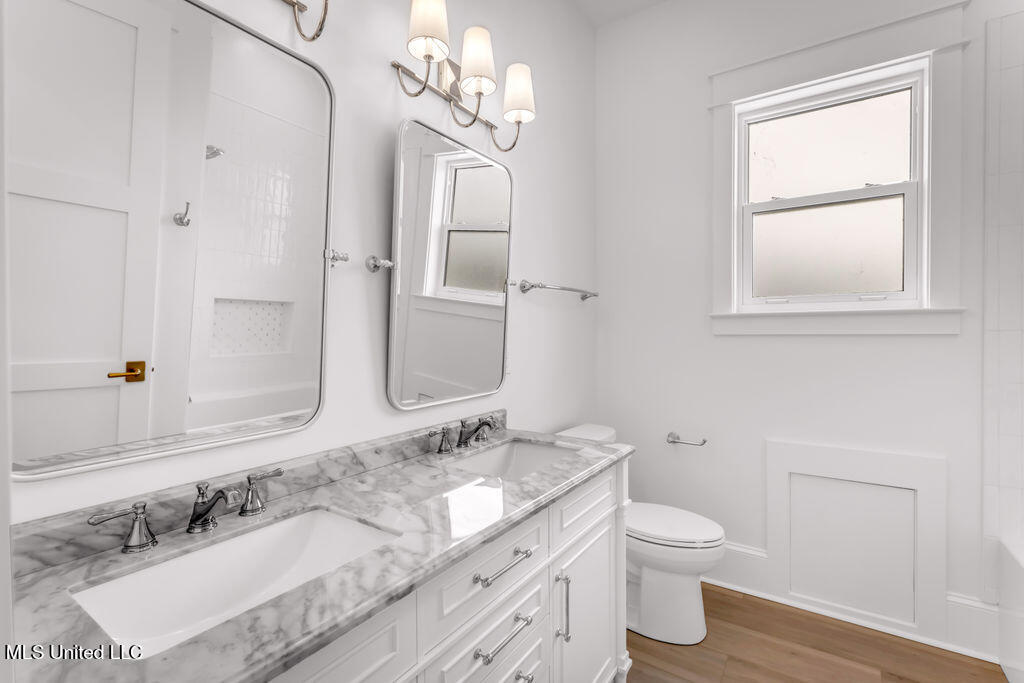 642 N Beach Boulevard Property Photo 48