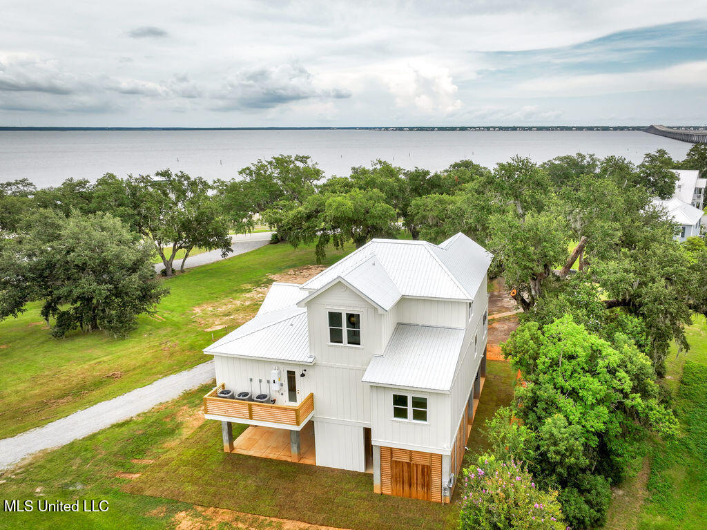 642 N Beach Boulevard Property Photo 53