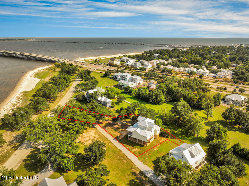 642 N Beach Boulevard Property Photo 68