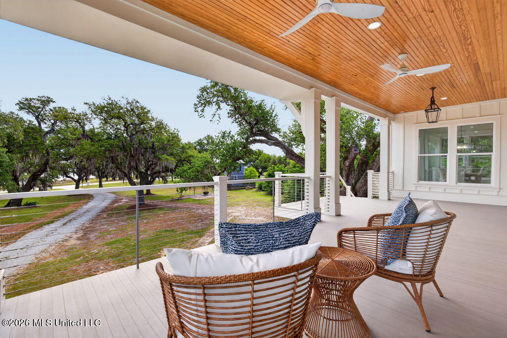 642 N Beach Boulevard Property Photo 73